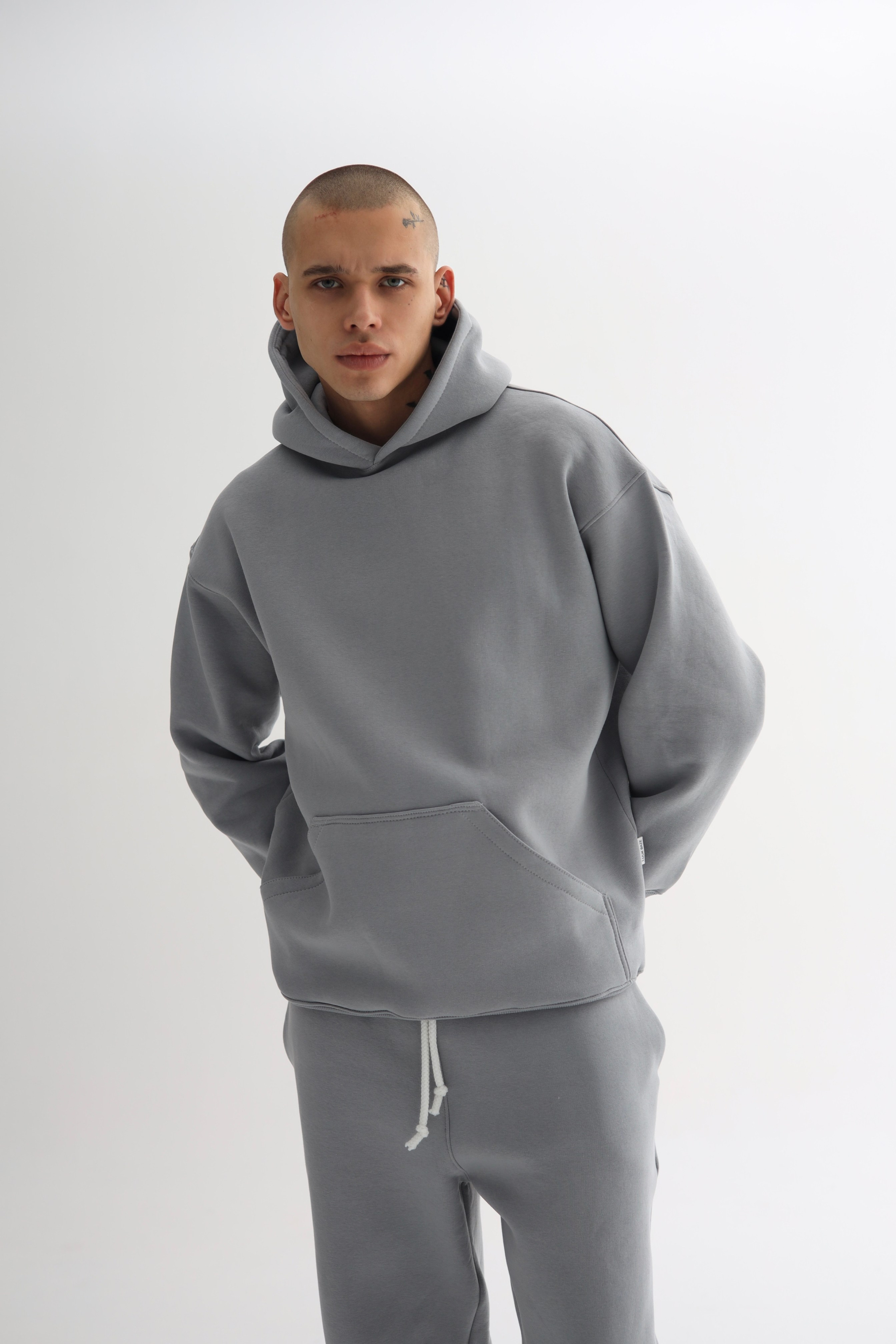 LUUK BAZE. Your lerris