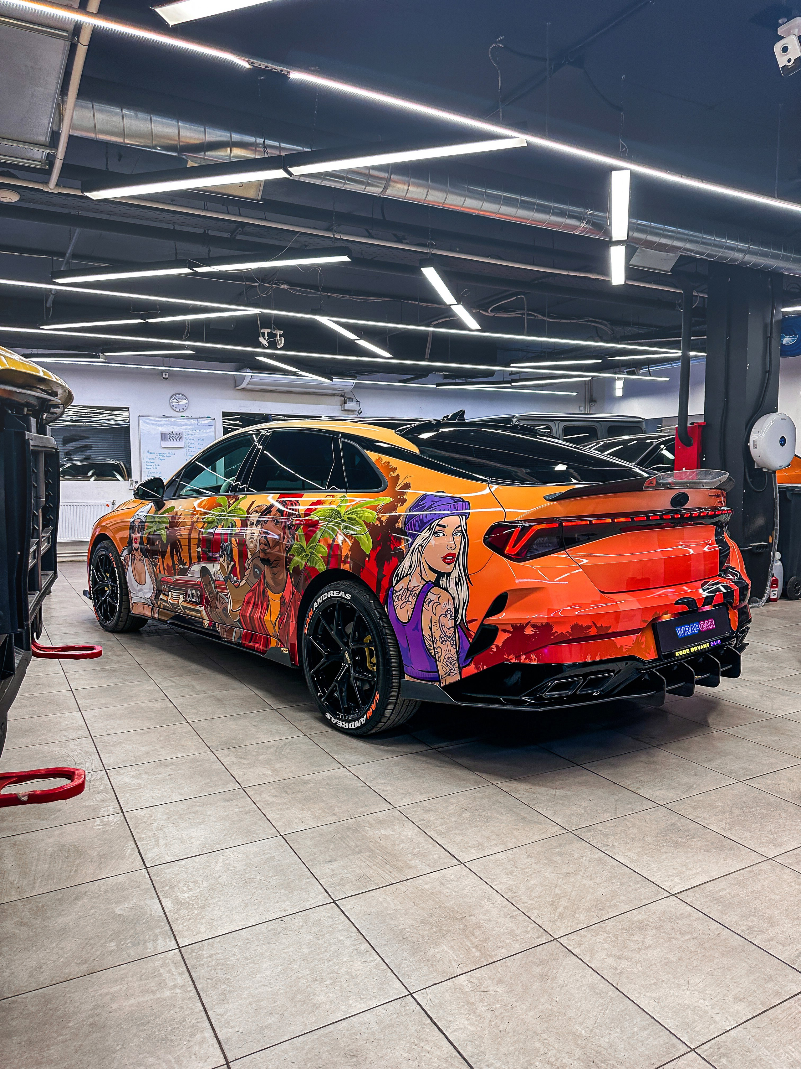 Винилография на KIA K5. Студия дизайна и оклейки авто Barmaley Design