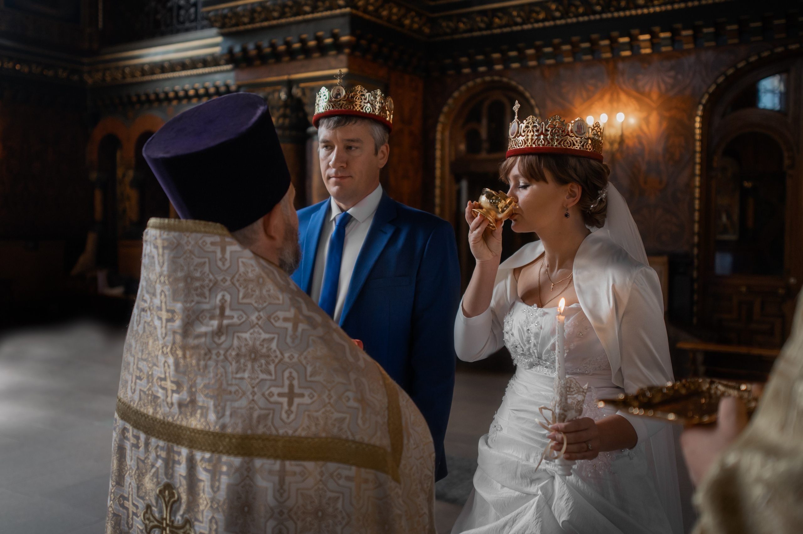 Венчание в Оптинском подворье. Фотограф на крещение и венчание, семейный фотограф в Санкт-Петербурге