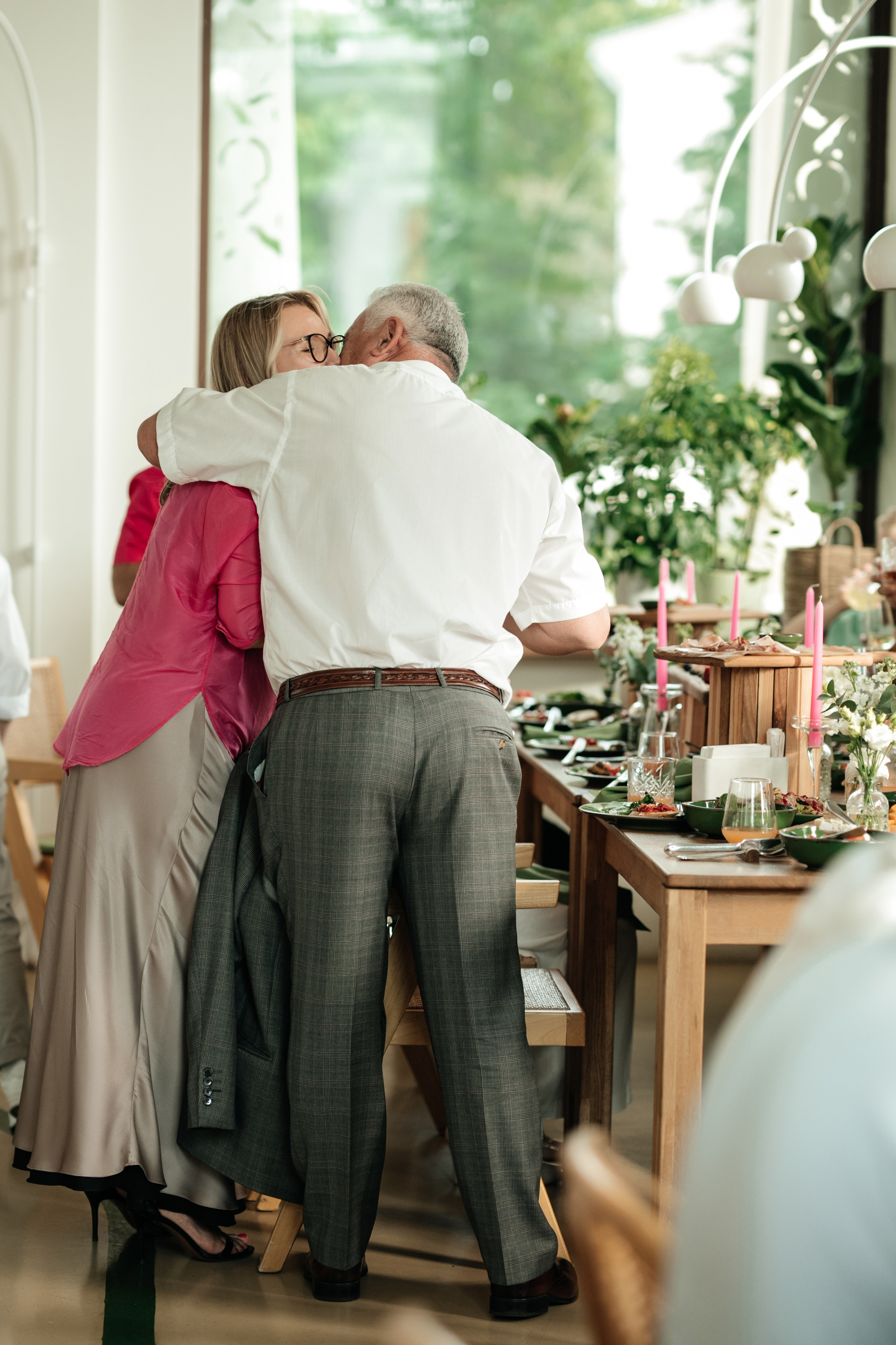 Ресторан Домик в саду, ВДНХ. Свадебный фотограф Москва Александра Аверкова