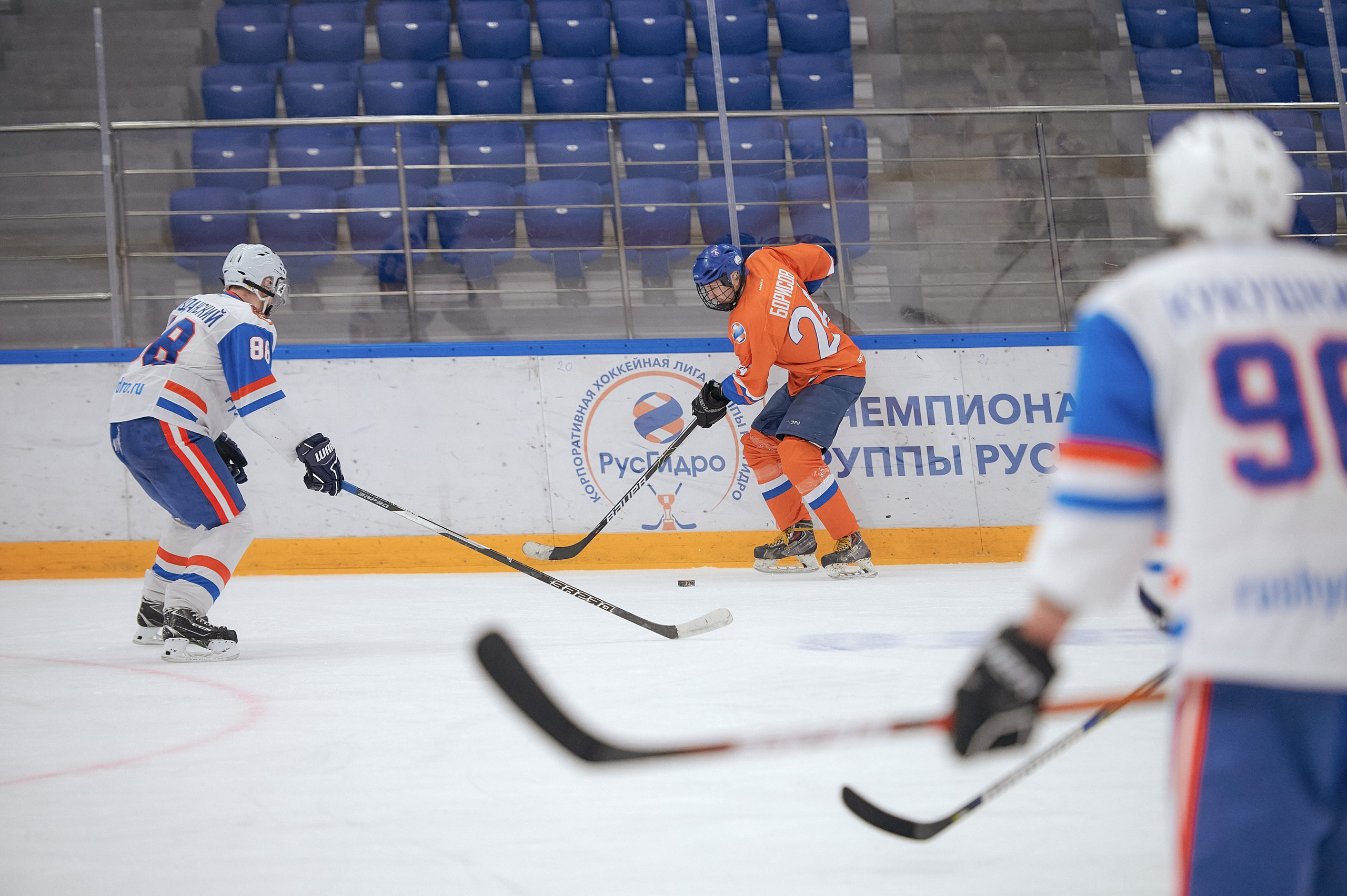 Портфолио репортажной фотосъёмки: Кристалл арена — Хоккей — РусГидро. Фотограф Яковлев Роман — Красноярск