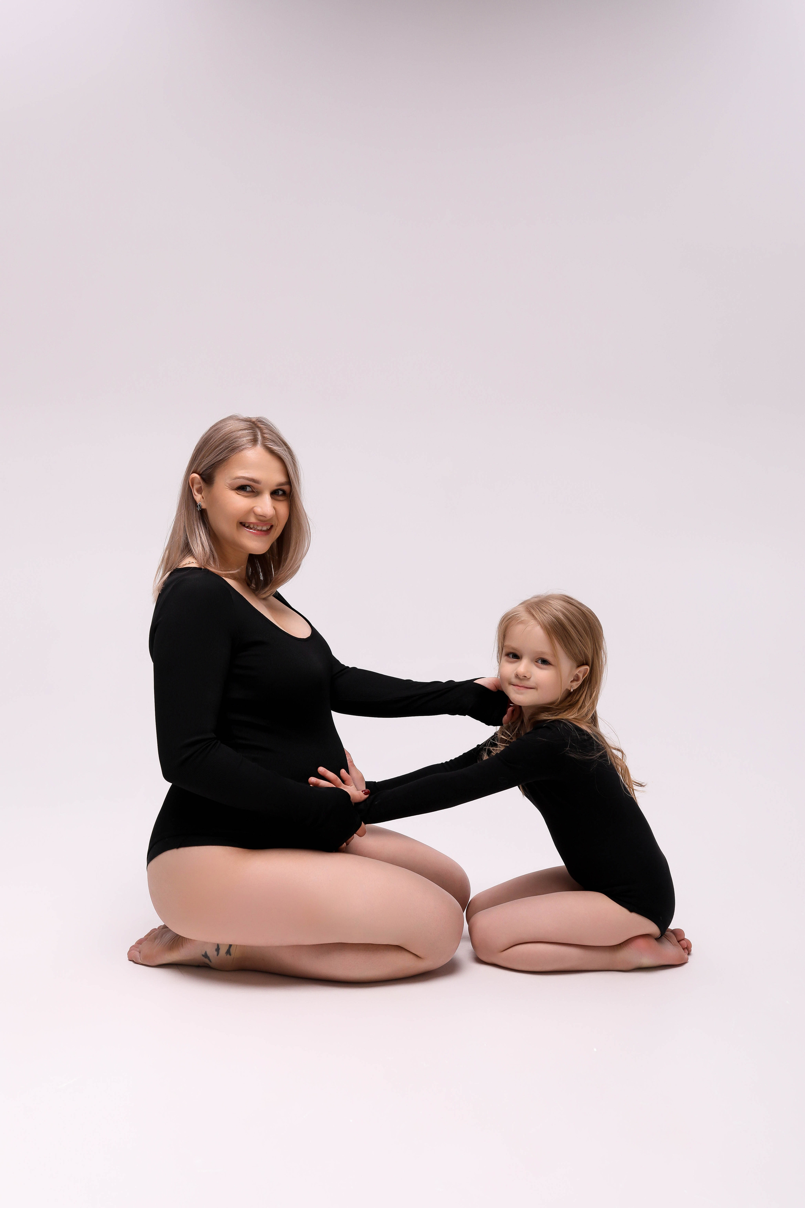 Полина в ожидании. ФОТОГРАФ ХАБАРОВСК АНАСТАСИЯ РАЧЕНКОВА