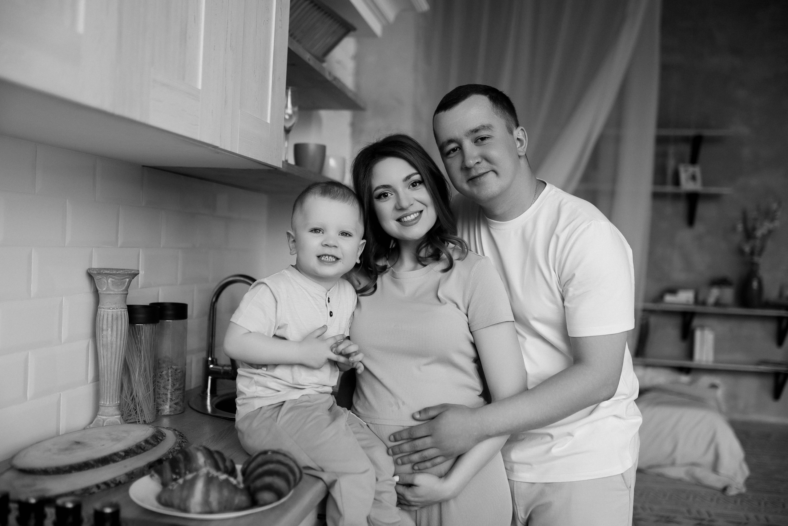 Яна, Егор и малыш Артур. ФОТОГРАФ ХАБАРОВСК АНАСТАСИЯ РАЧЕНКОВА