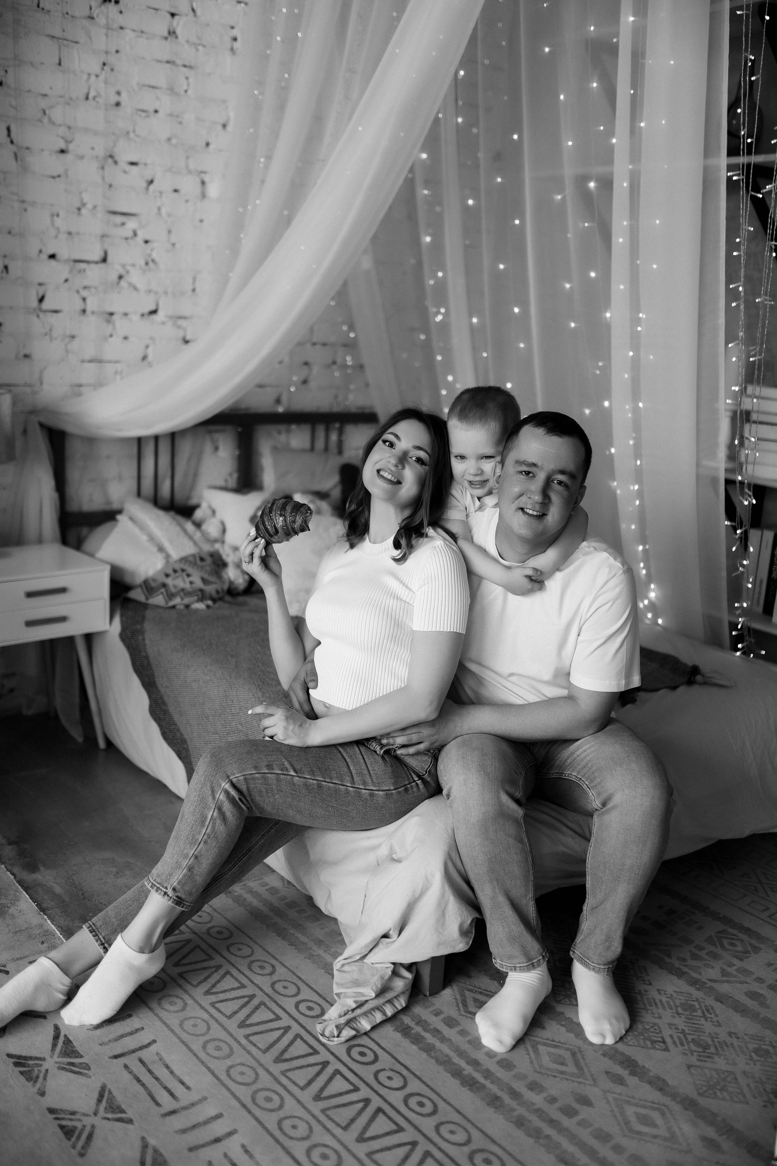 Яна, Егор и малыш Артур. ФОТОГРАФ ХАБАРОВСК АНАСТАСИЯ РАЧЕНКОВА