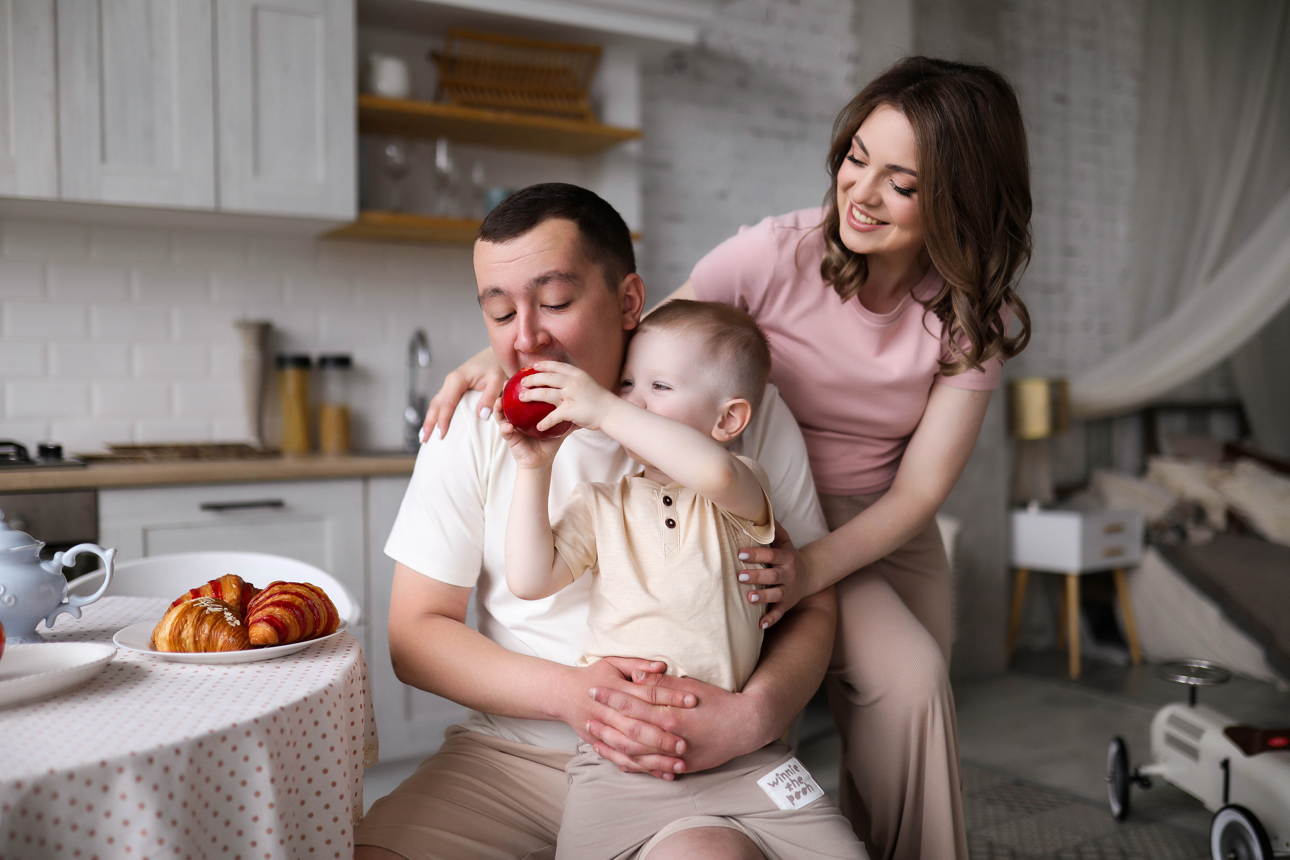 Яна, Егор и малыш Артур. ФОТОГРАФ ХАБАРОВСК АНАСТАСИЯ РАЧЕНКОВА
