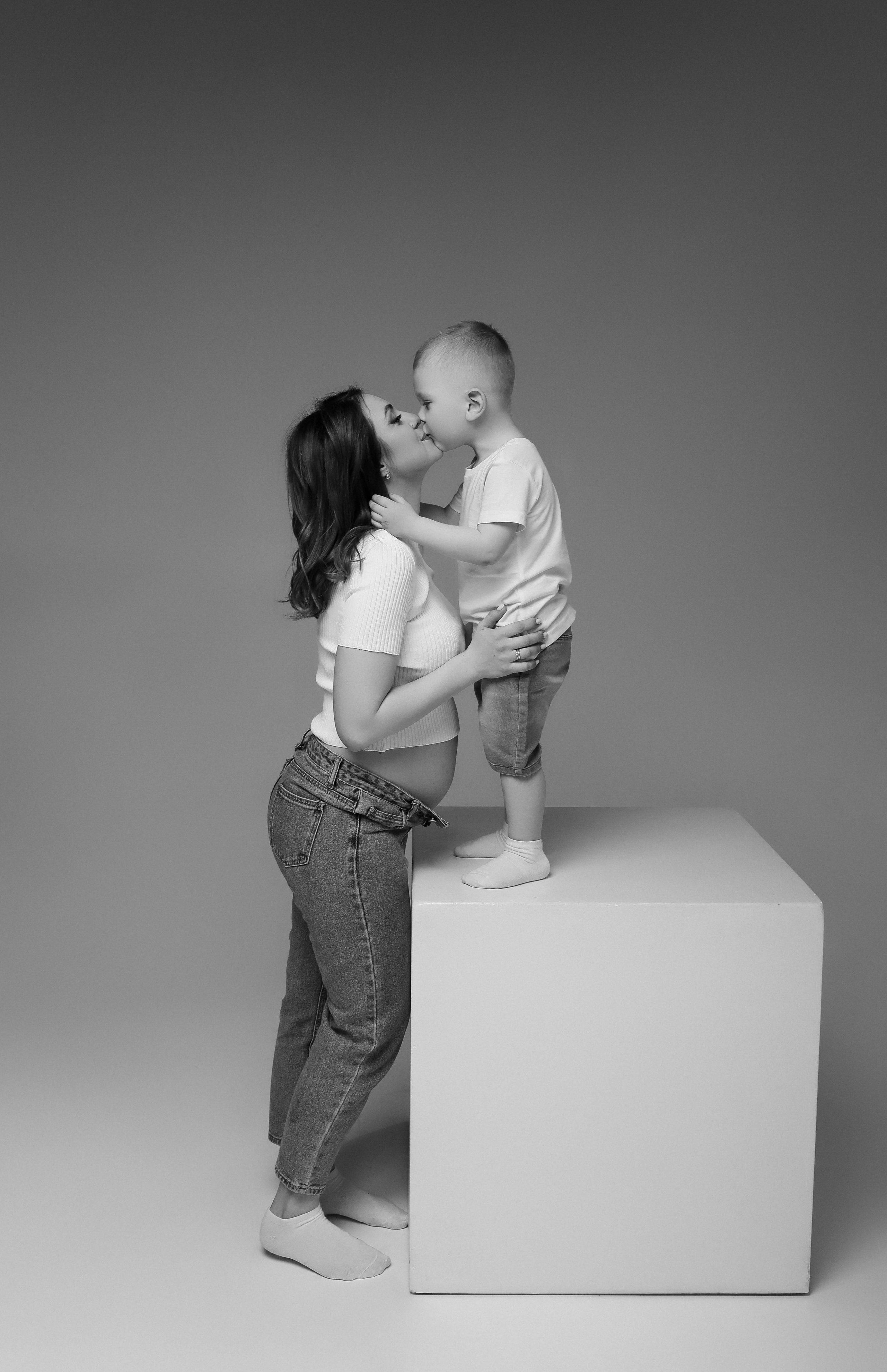 Яна, Егор и малыш Артур. ФОТОГРАФ ХАБАРОВСК АНАСТАСИЯ РАЧЕНКОВА