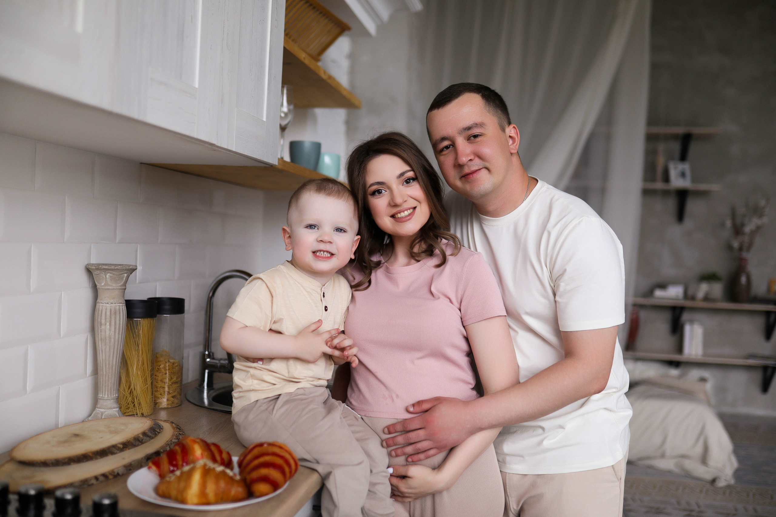 Яна, Егор и малыш Артур. ФОТОГРАФ ХАБАРОВСК АНАСТАСИЯ РАЧЕНКОВА