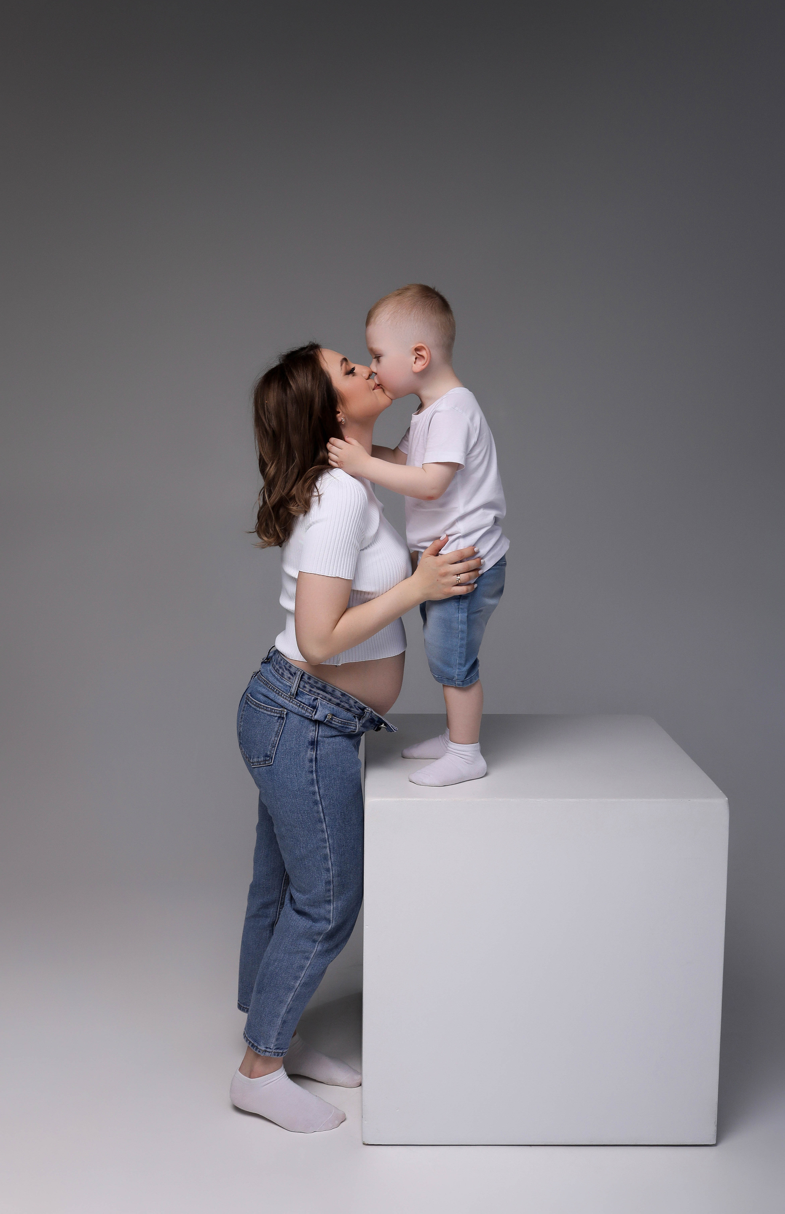 Яна, Егор и малыш Артур. ФОТОГРАФ ХАБАРОВСК АНАСТАСИЯ РАЧЕНКОВА