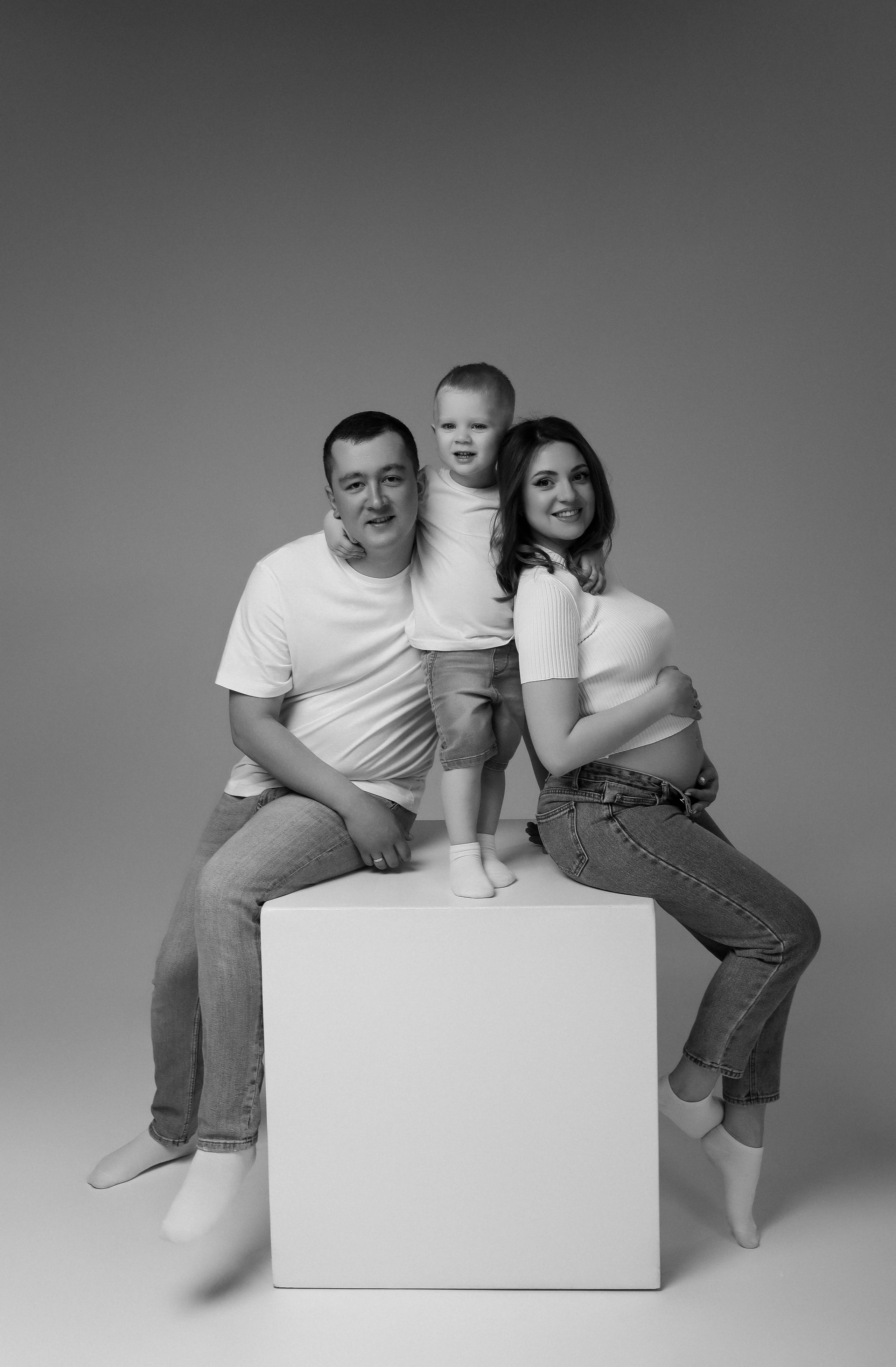 Яна, Егор и малыш Артур. ФОТОГРАФ ХАБАРОВСК АНАСТАСИЯ РАЧЕНКОВА