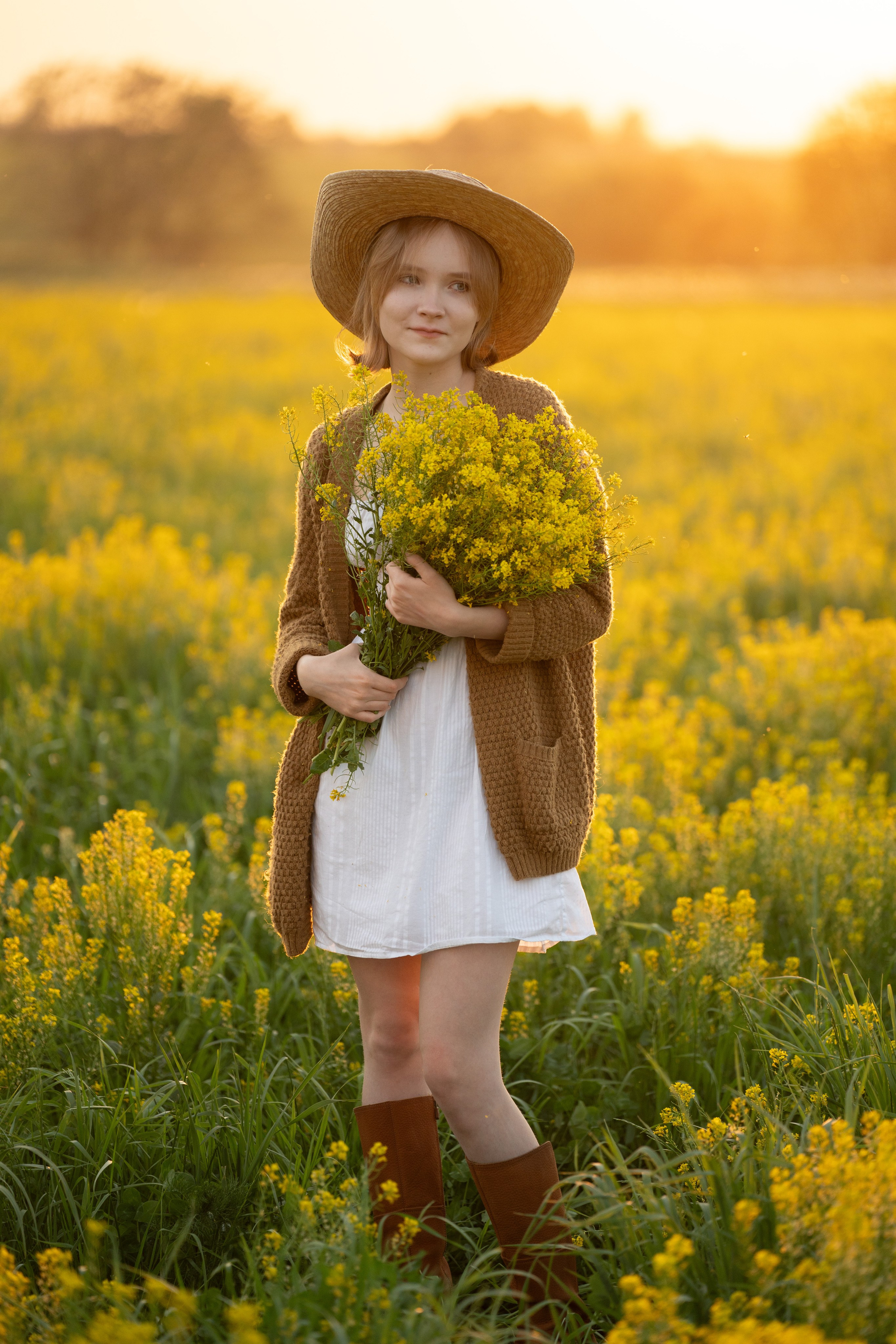 фотосессия детей летом, фотография детей фотосессия, сделать фотографию ребенка, детская фотосессия ребенка, фотосессия с ребенком, фотосессия в цвету, фотосессия с цветами, фотосессия в поле, фотосессия на закате, девичья фотосессия, детский портрет
