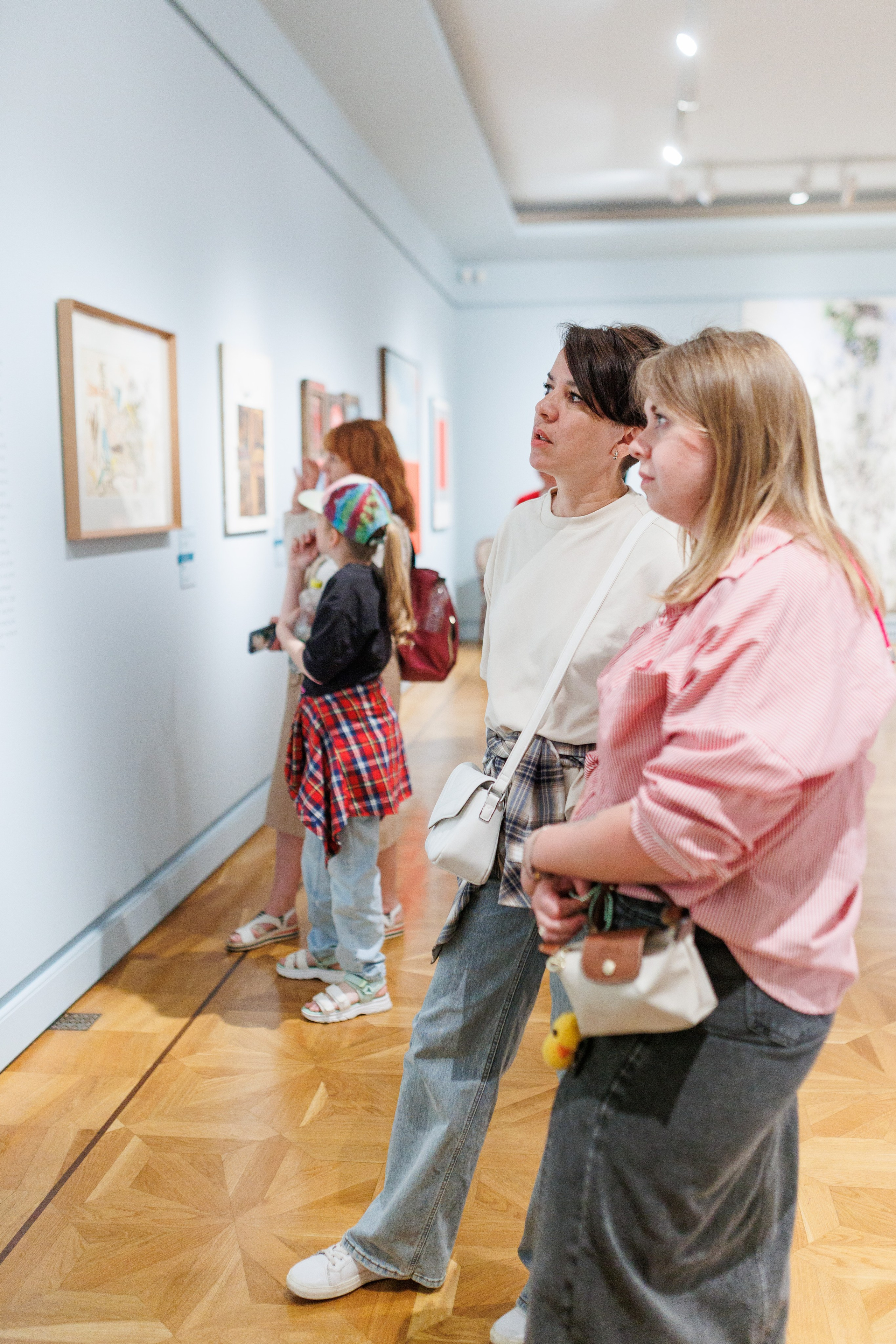 Арт медиация «Путевые заметки. Перекресток». Фотограф городских и семейных событий Артем Карпухин