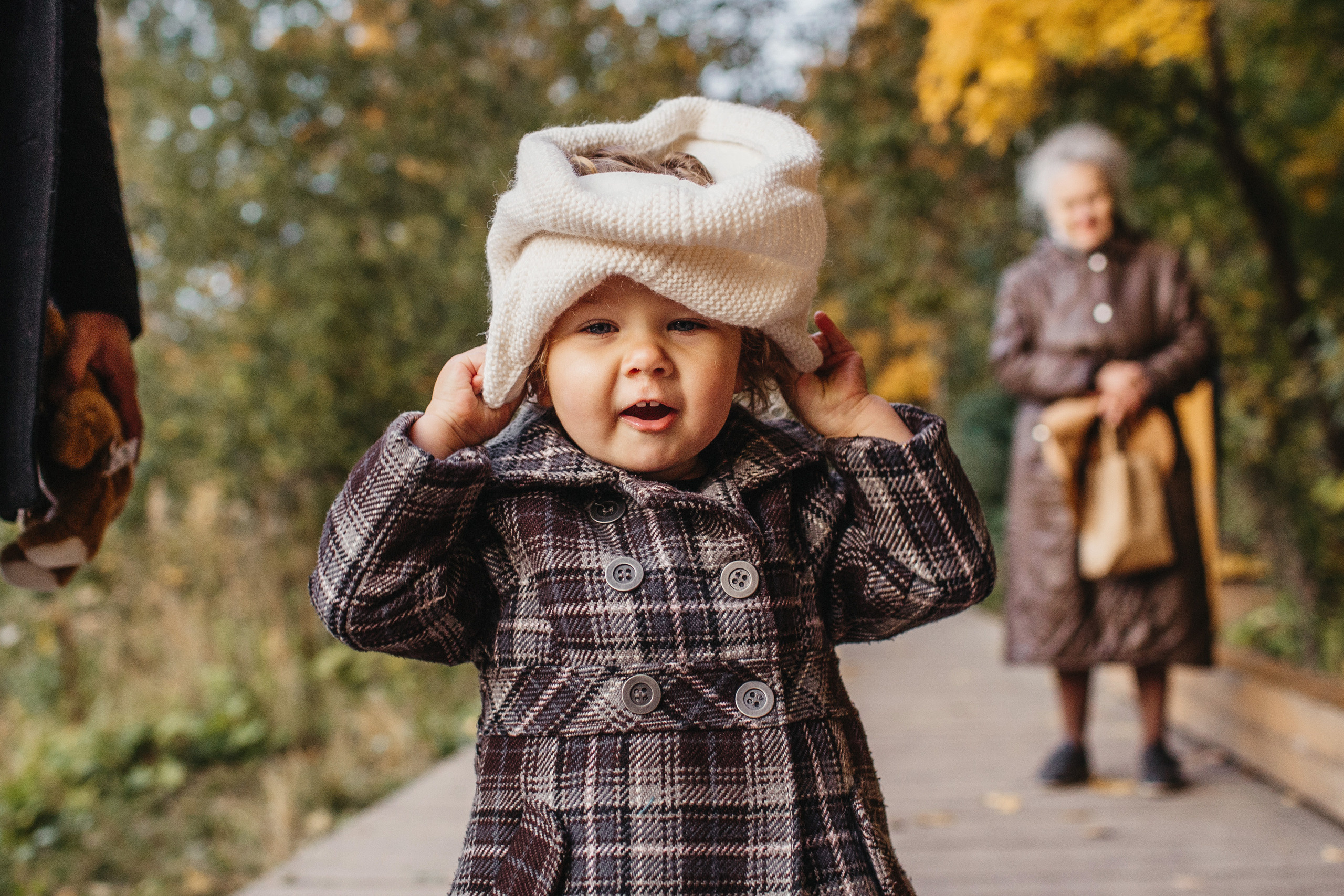 Маленькая Варечка с мамой Олесей, папой Артёмом и бабушкой Олей. Свадебный и семейный фотограф в Нижнем Новгороде Коданева Ольга