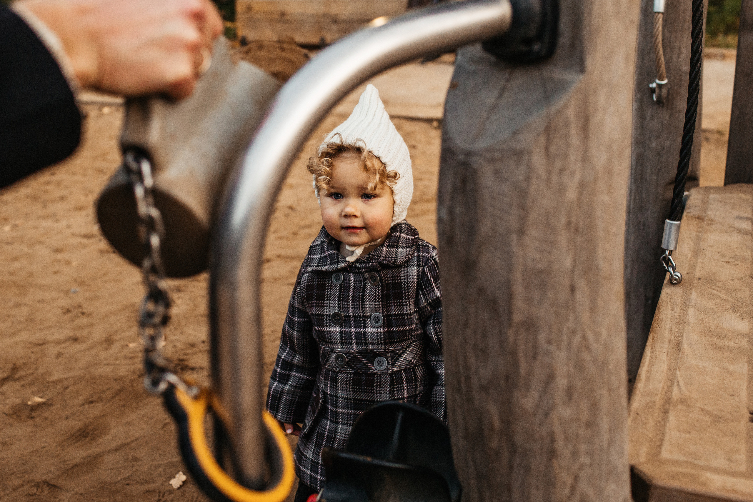 Маленькая Варечка с мамой Олесей, папой Артёмом и бабушкой Олей. Свадебный и семейный фотограф в Нижнем Новгороде Коданева Ольга