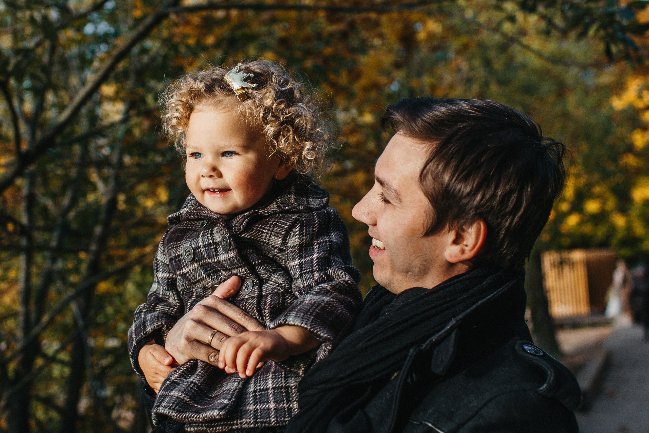 Маленькая Варечка с мамой Олесей, папой Артёмом и бабушкой Олей. Свадебный и семейный фотограф в Нижнем Новгороде Коданева Ольга