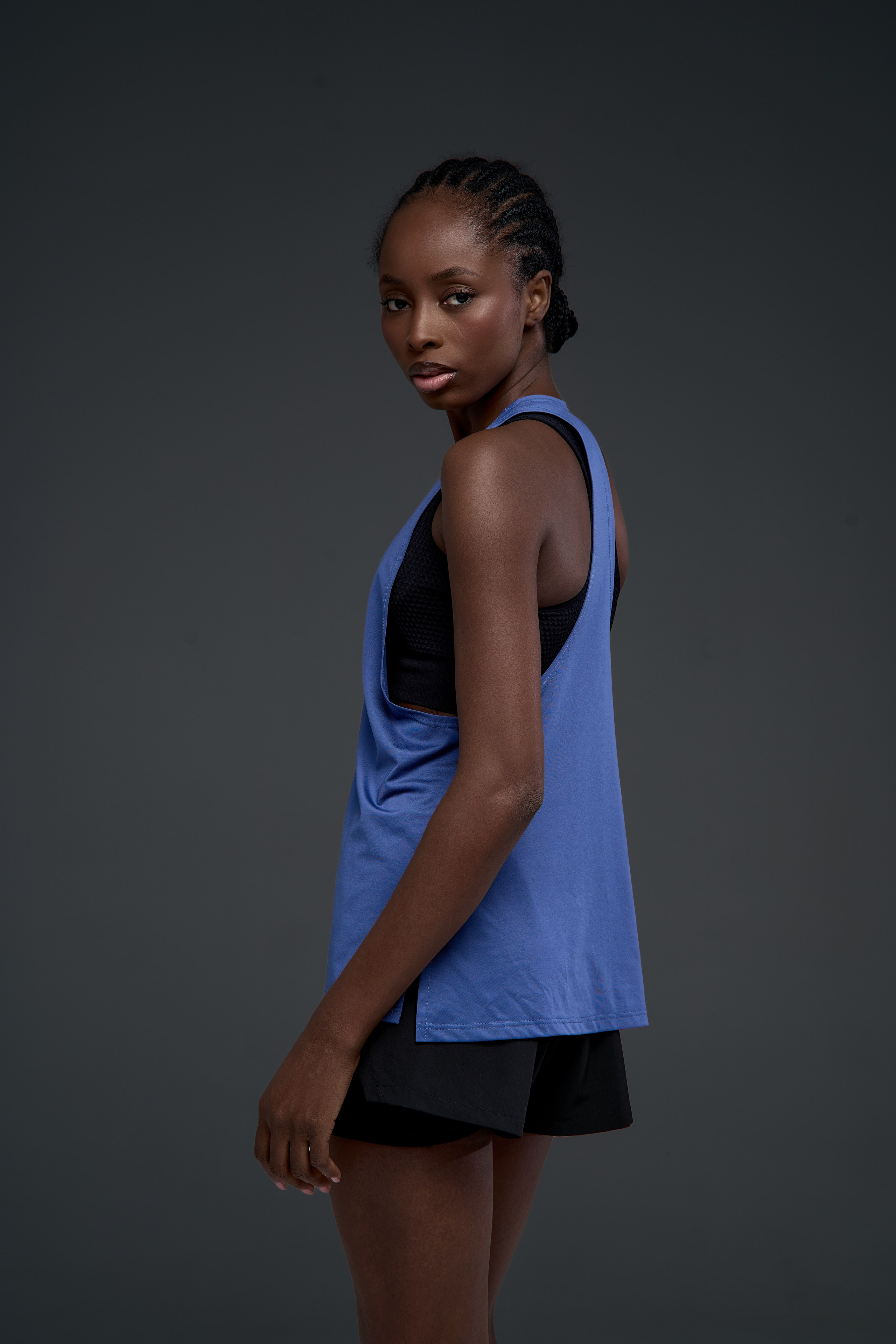 Спортивные футболки. Фотограф для маркетплейсов в Москве