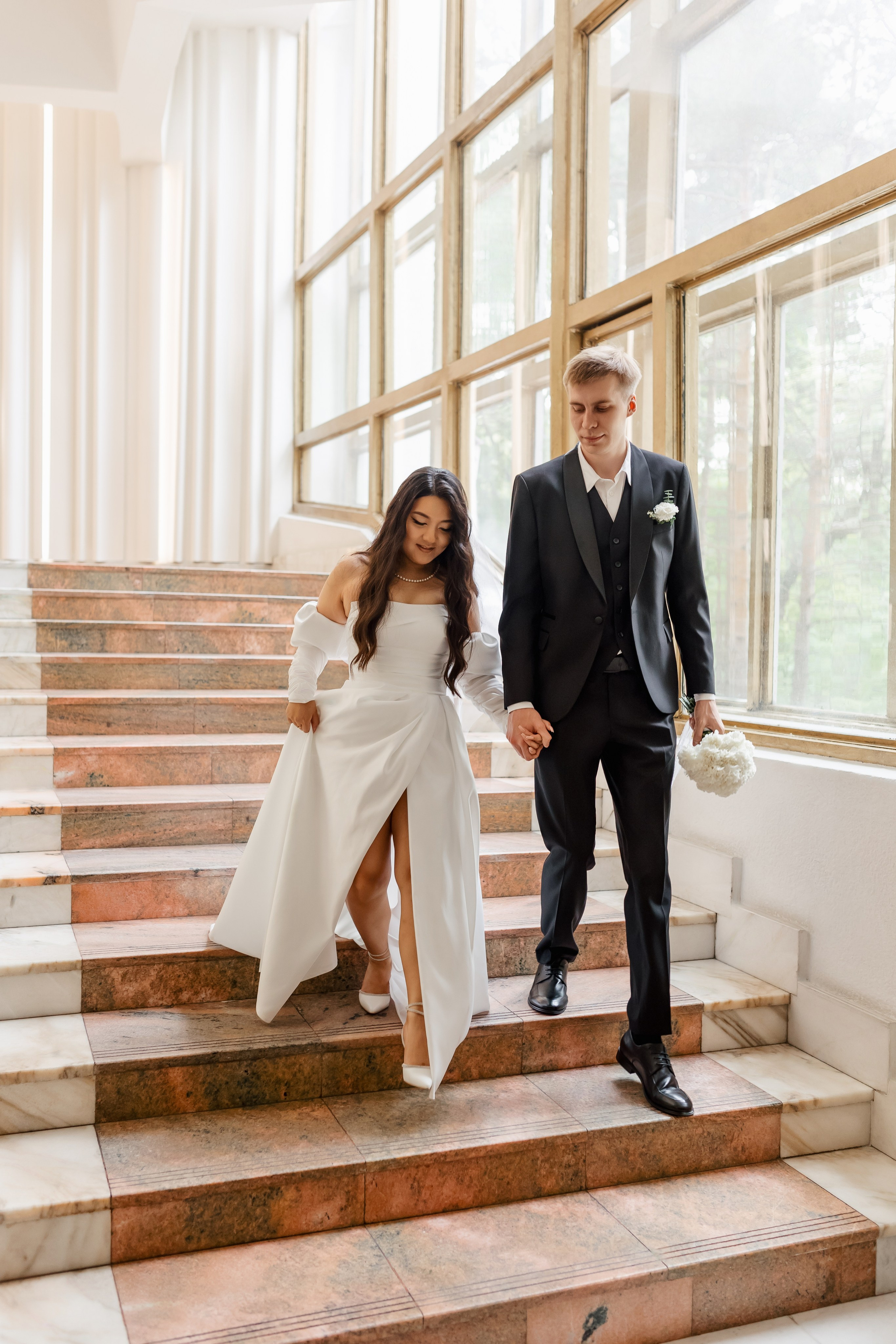 Андрей и Анна. Интурист. Комсомольская площадь. Свадебный фотограф в Хабаровске