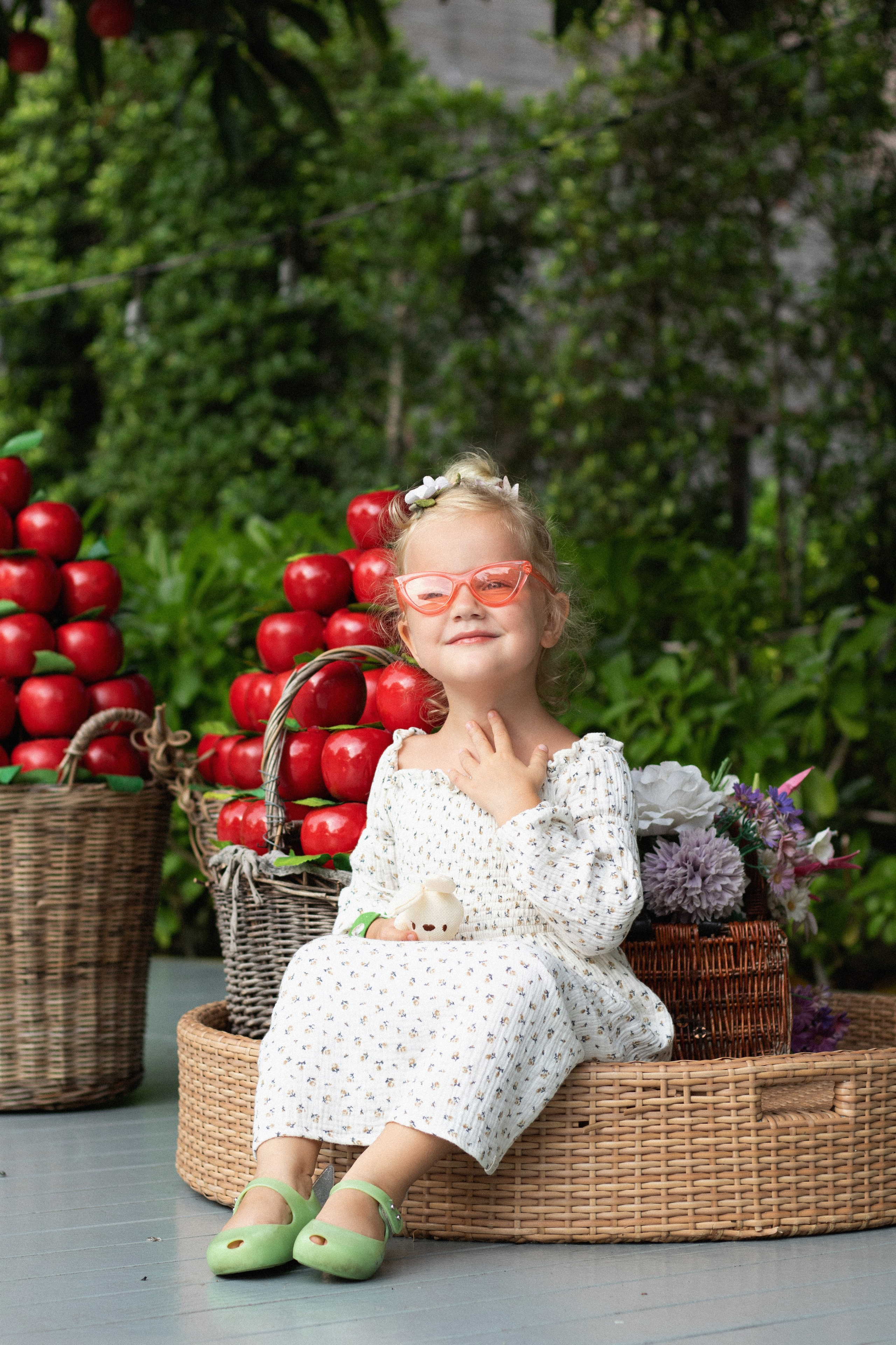 Anna and Maria. Portrait photographer in Thailand