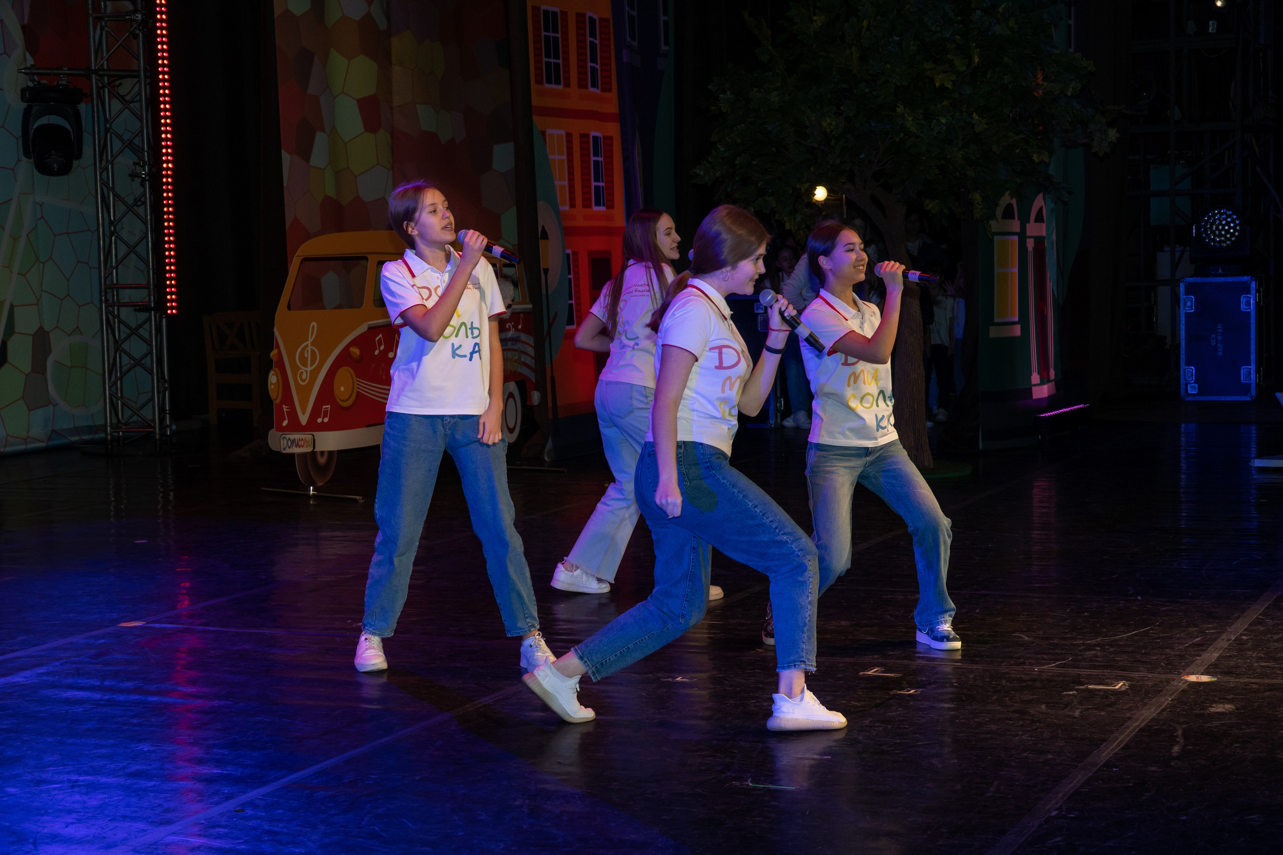 Съёмка концерта для Домисольки, большой концертный зал Космос. «Студия DRONAVT`s» — видеосъёмка и фотография г. Москва