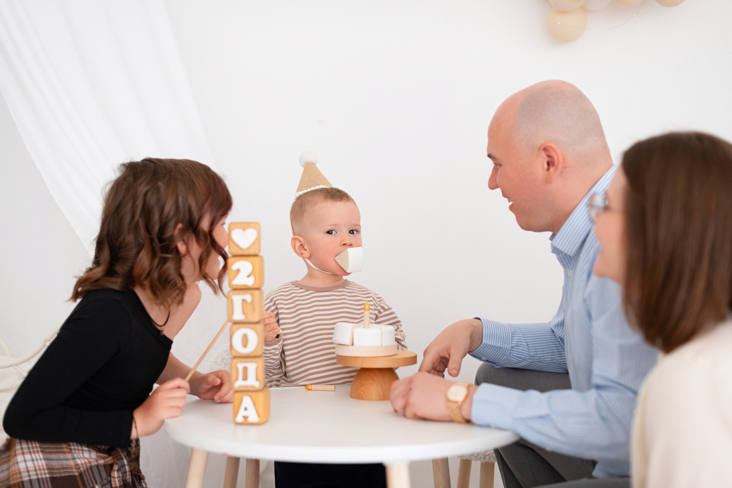 Эмирчику 2 годика. Детский и семейный фотограф в Сургуте и Нефтеюганске Анна Старцева