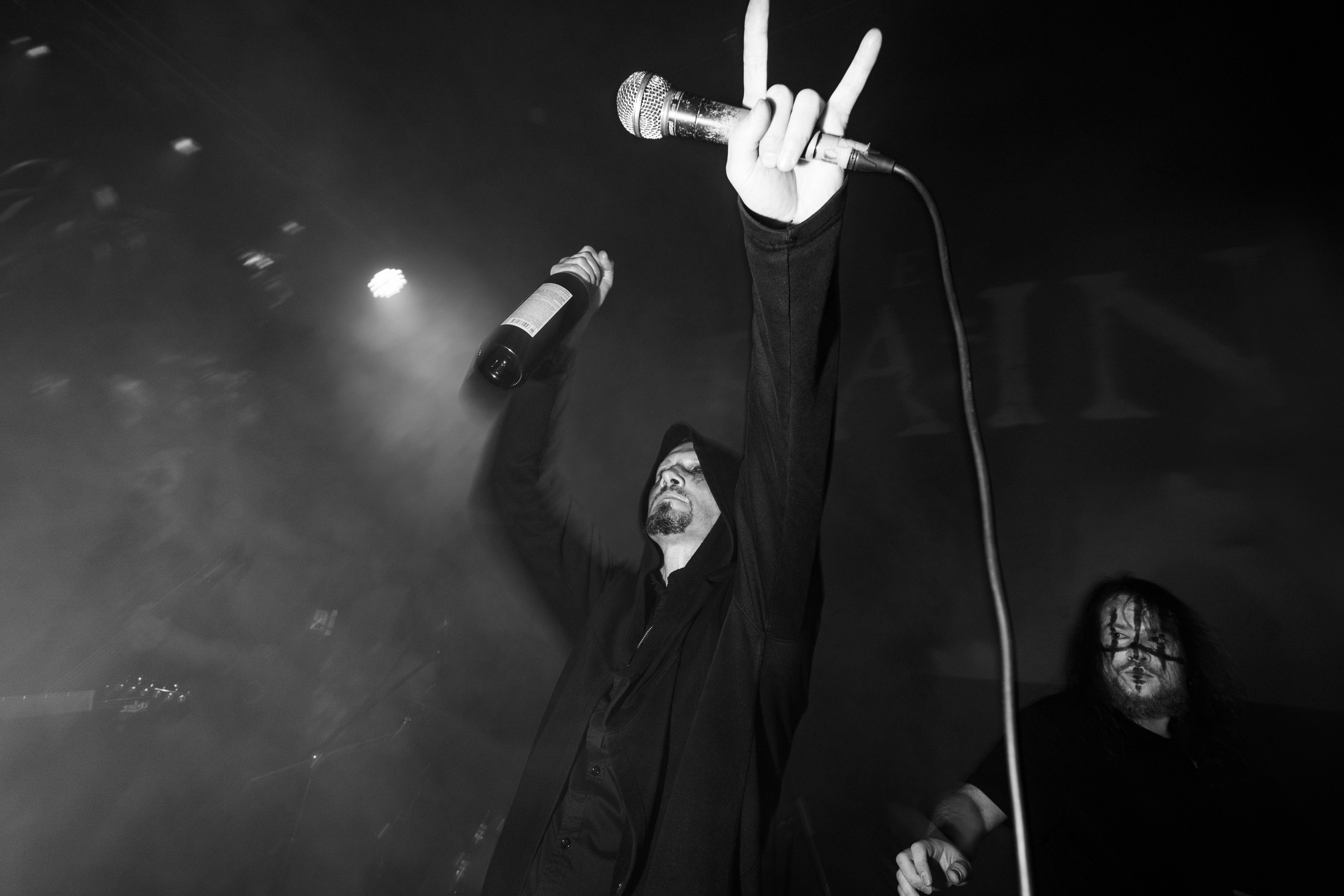 Inside the Rain|Ласточка. Концертный и репортажный фотограф в Санкт-Петербурге Слава Пахомов