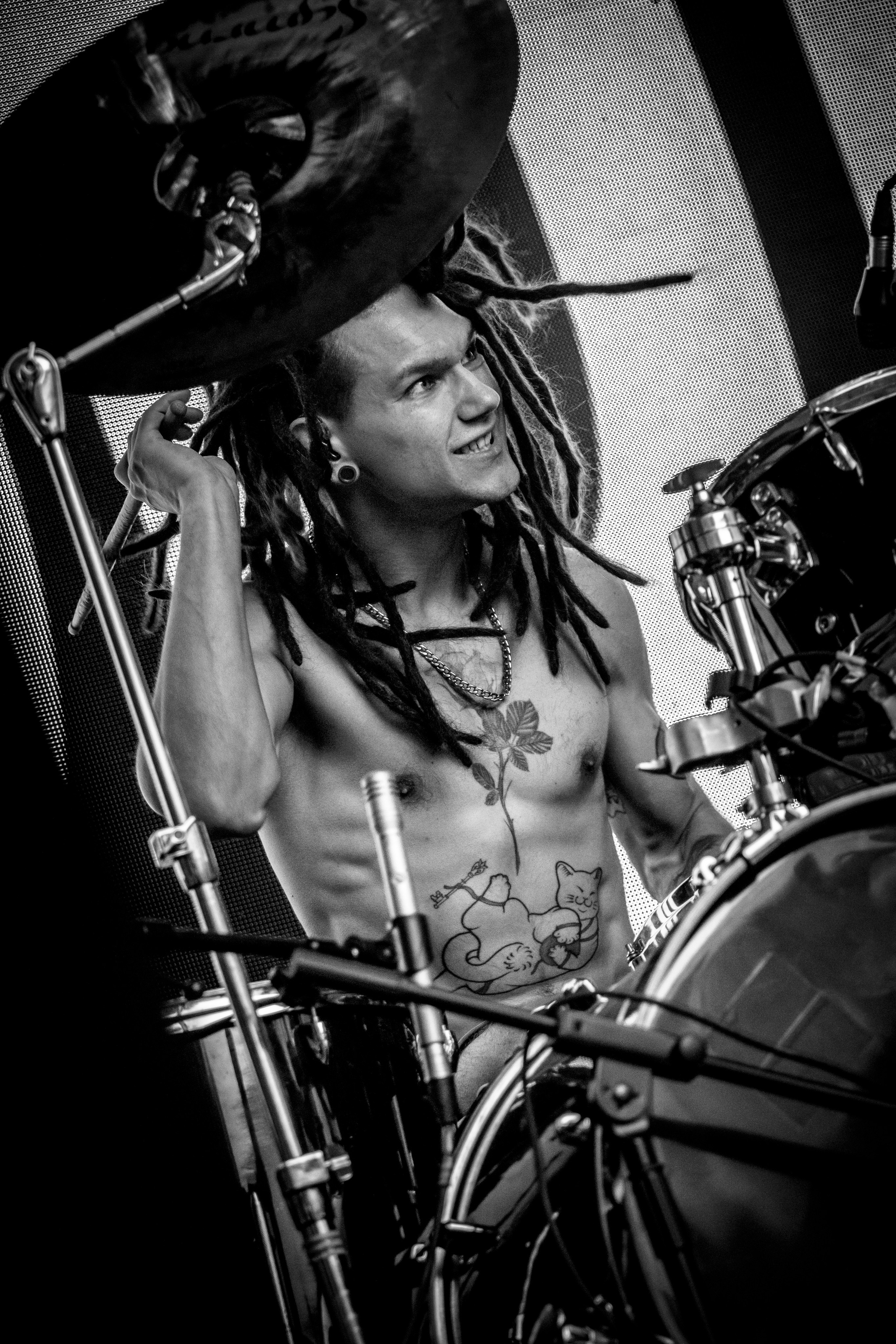 ROCK MUSIC. NE Cinema — backstage and reportage photography in cinema, music, Automotive and sport