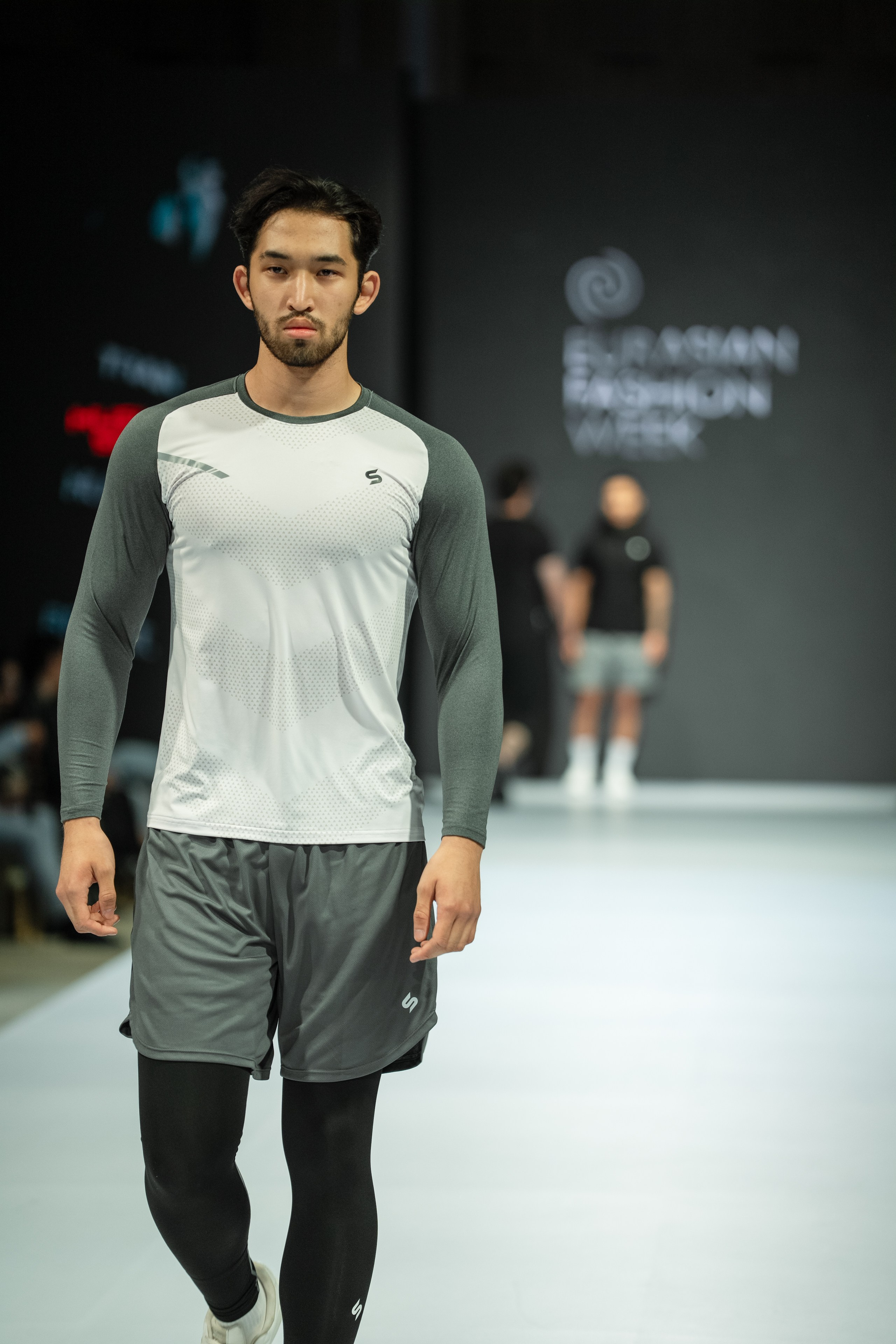 EURASIAN FASHION WEEK Husl Sport. Сайт Алматинского НЮ АРТ, будуар и фэшн фотографа Дениса Карпенко