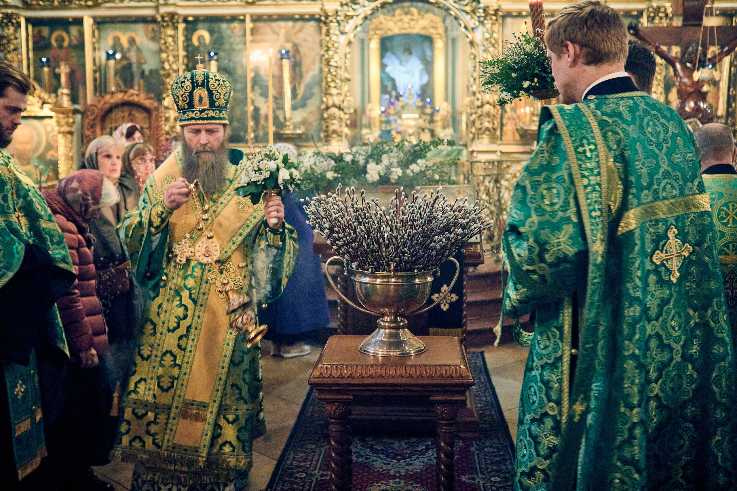 На всенощном бдении под Неделю ваий. DMITRY MOISEENKO — фотограф, художник, топ-стилист