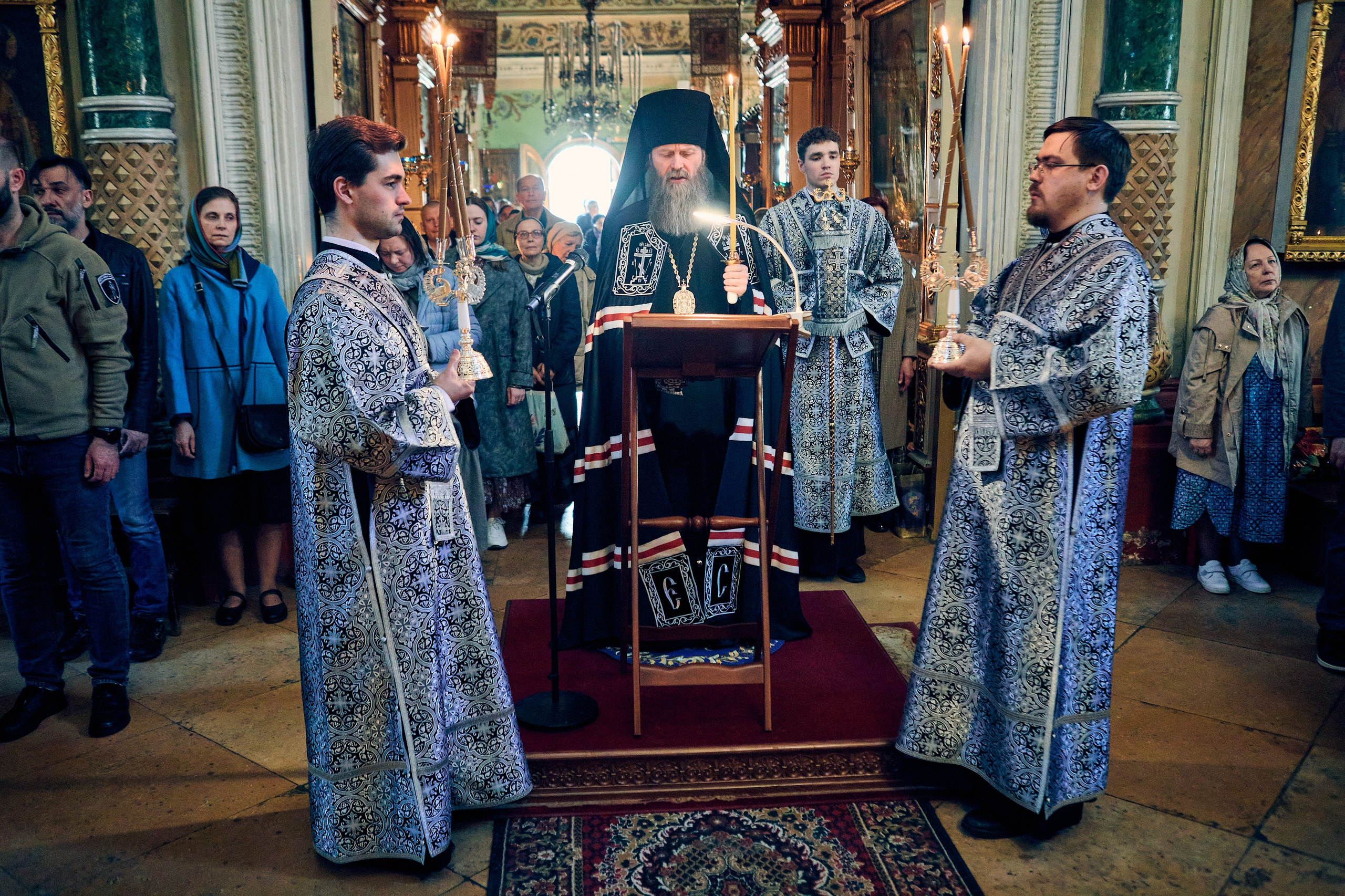 Всенощная на Великий Четверг. DMITRY MOISEENKO — фотограф, художник, топ-стилист