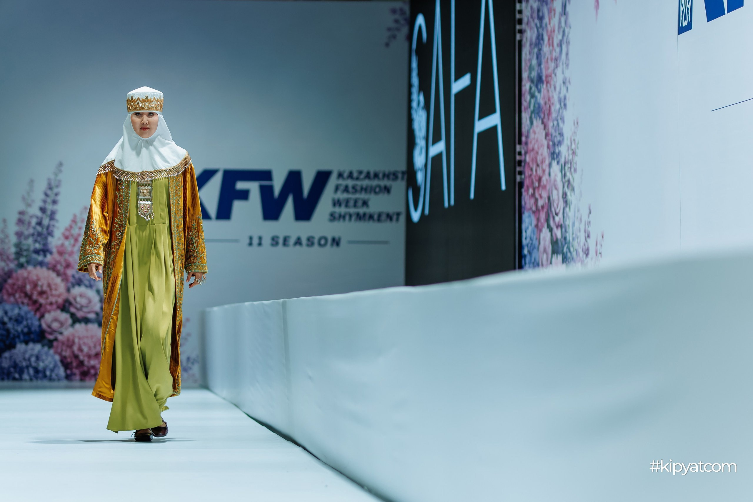 KAZAKHSTAN FASHION WEEK SHYMKENT 11 SEASON. Кипятком Шымкент