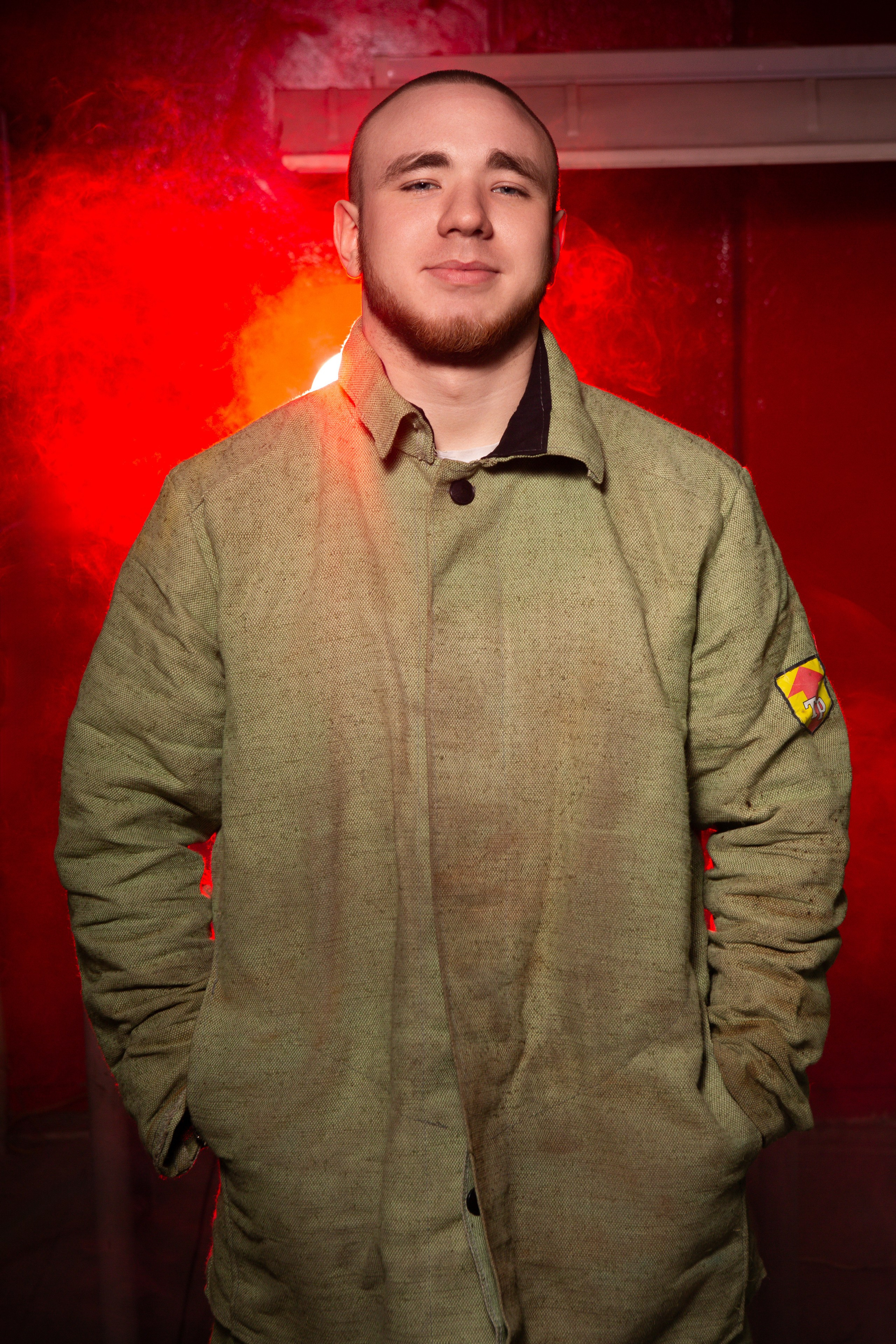 Портретная Фотосессия в Цеху для Выпускников Сварщиков | Твой Альбом Мценск. ТВОЙ АЛЬБОМ / ТВОИ ПРАВИЛА