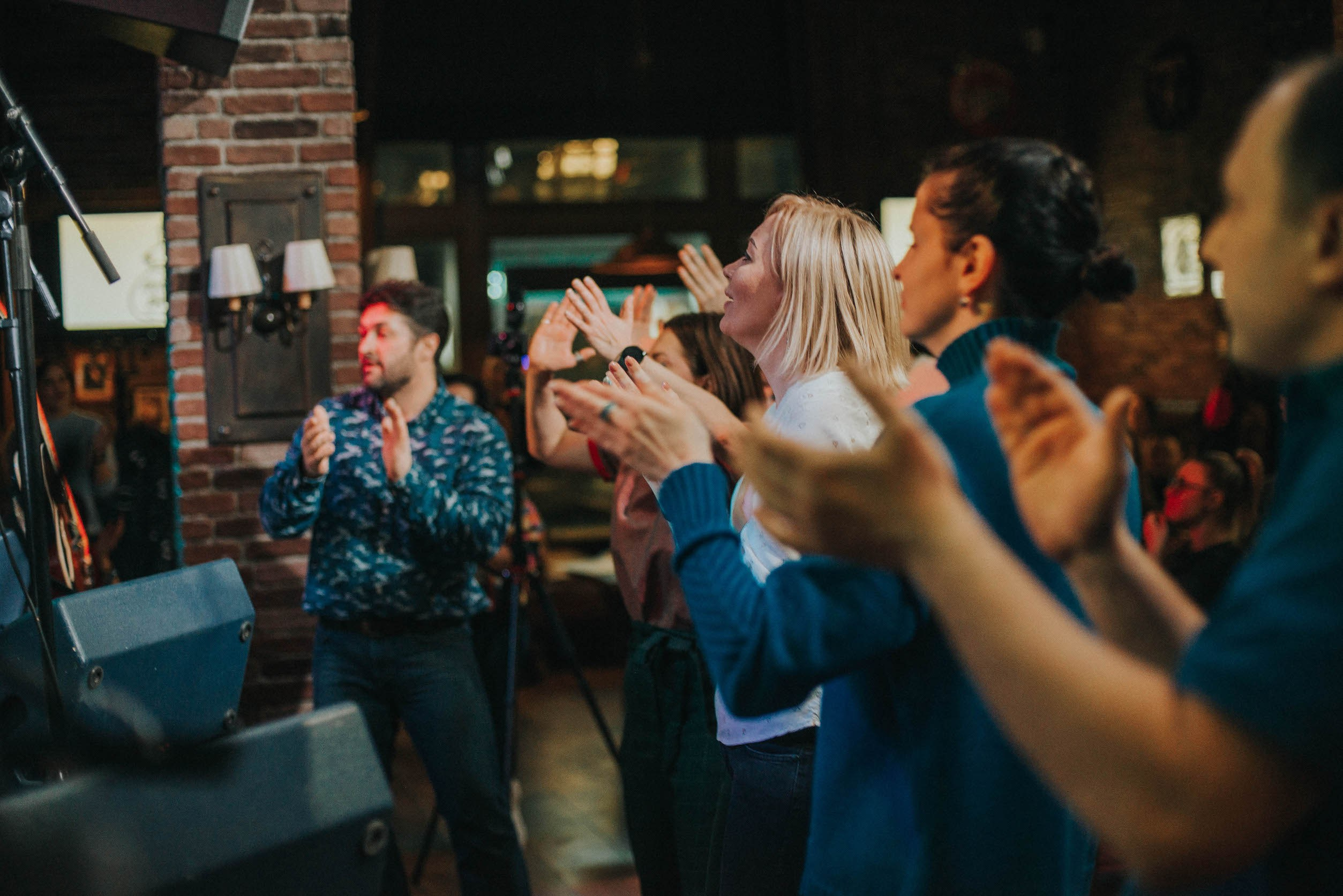 LifePub 16.03.2022. Московская кавер-группа BankBand