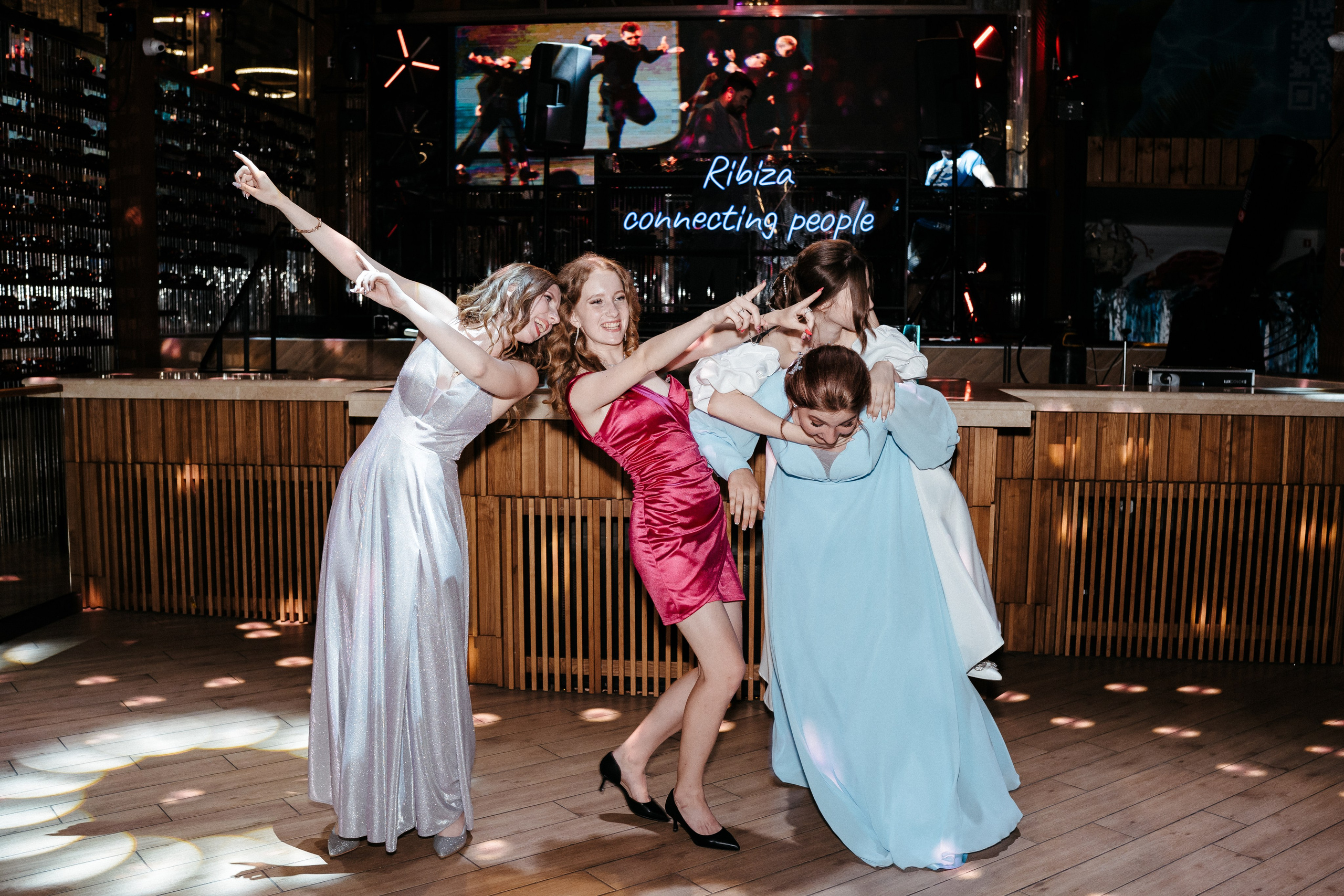 Выпускной «Ribiza». Свадебный фотограф в Симферополе