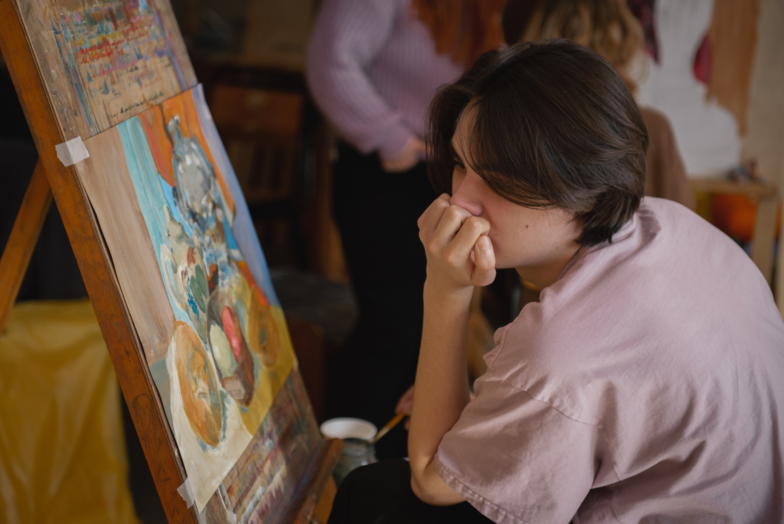 В мастерской. Фотограф Алёна Липатова. Репортаж. Портрет. Москва