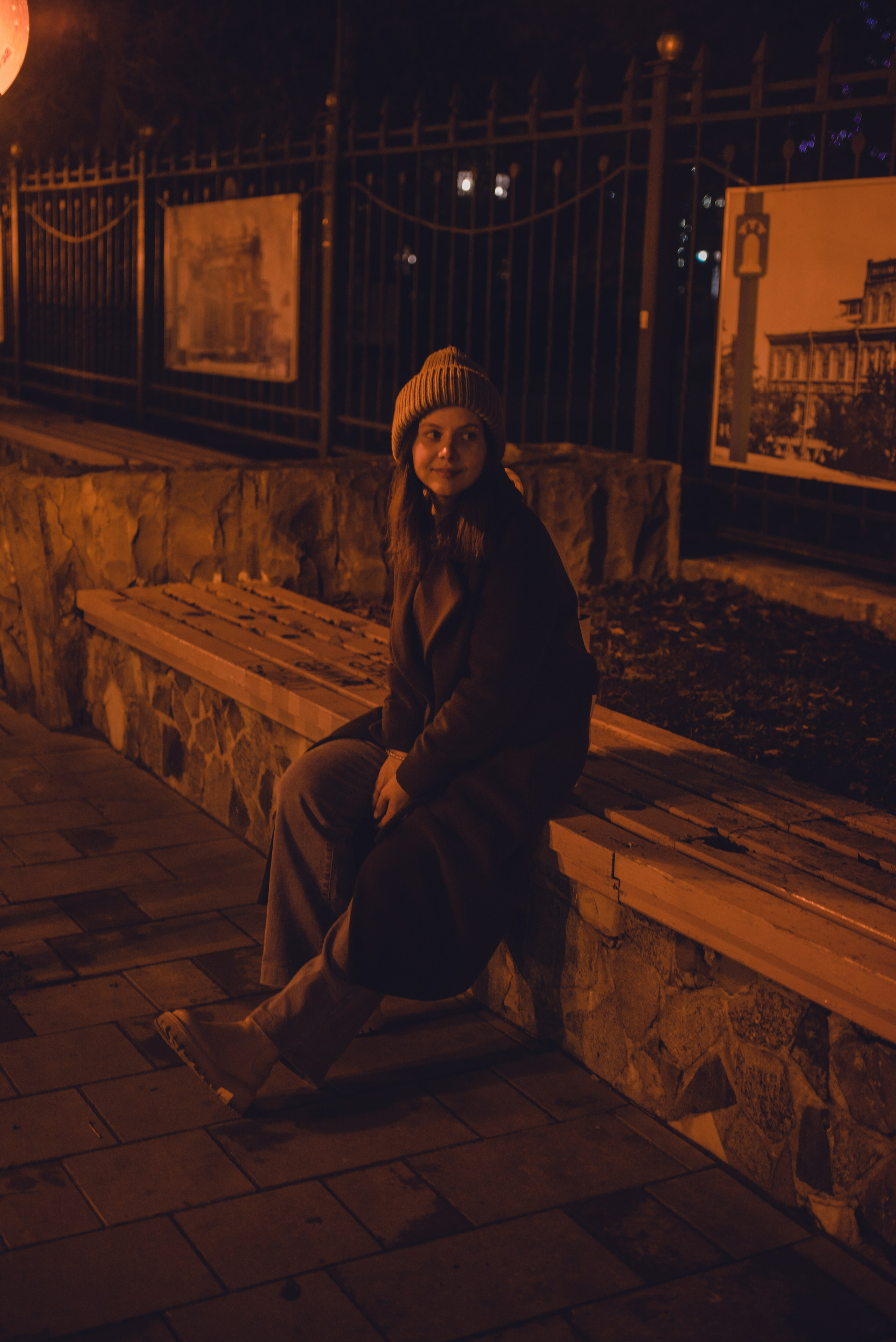 Софи. Огни вечернего города. Фотограф Людмила Белова