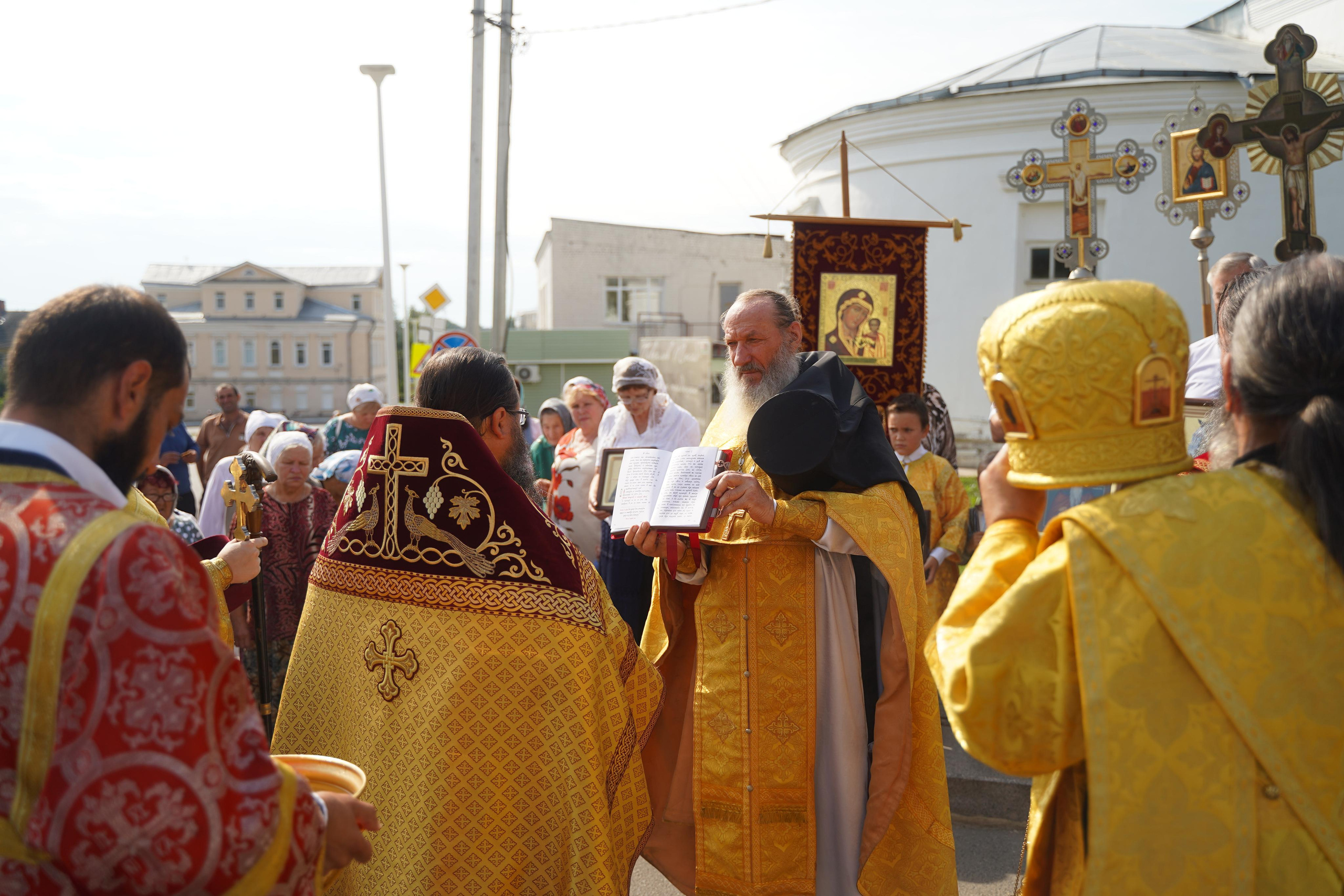 Божественная Литургия. Ульяна Палама: Мир через призму фотокамеры