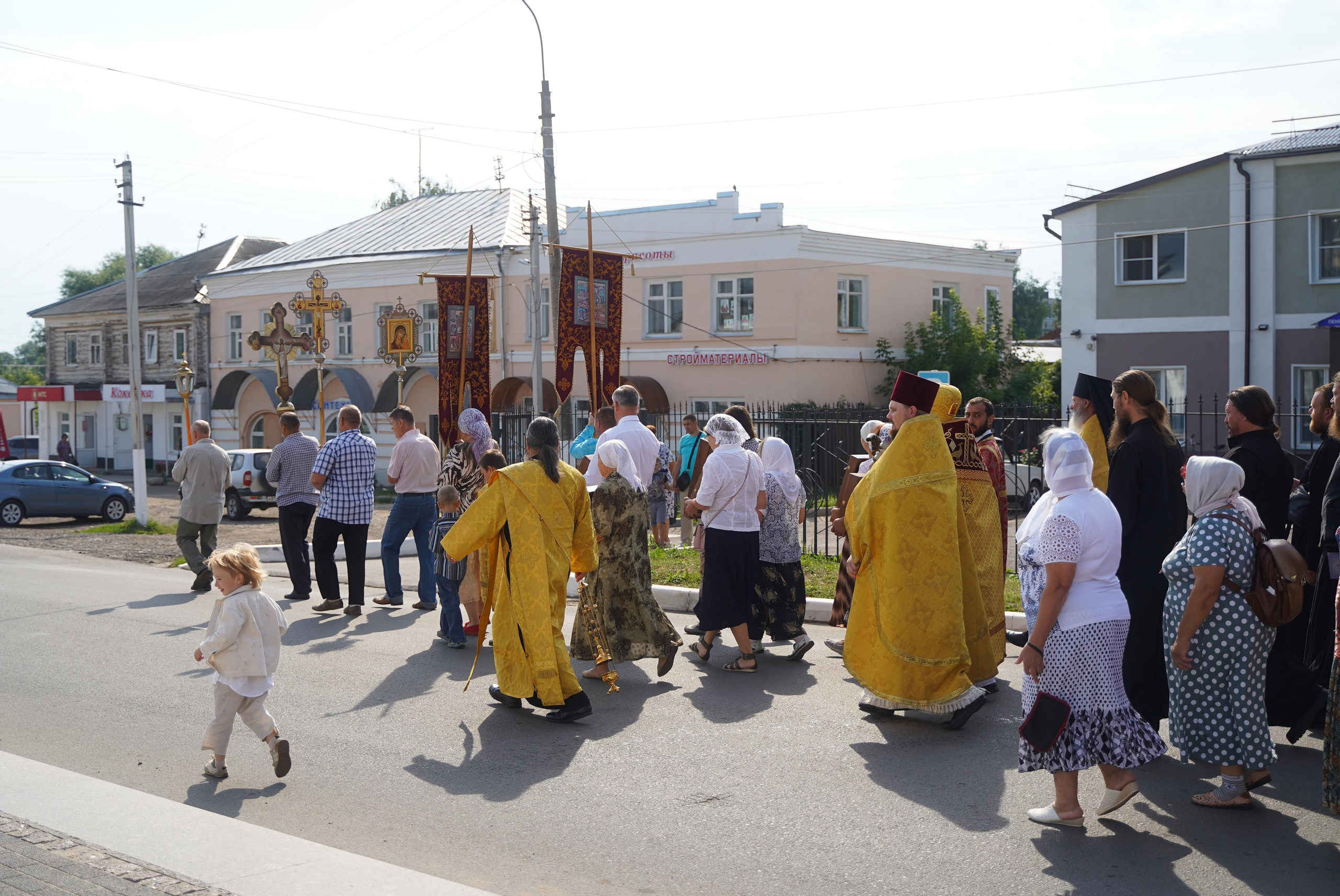 Божественная Литургия. Ульяна Палама: Мир через призму фотокамеры