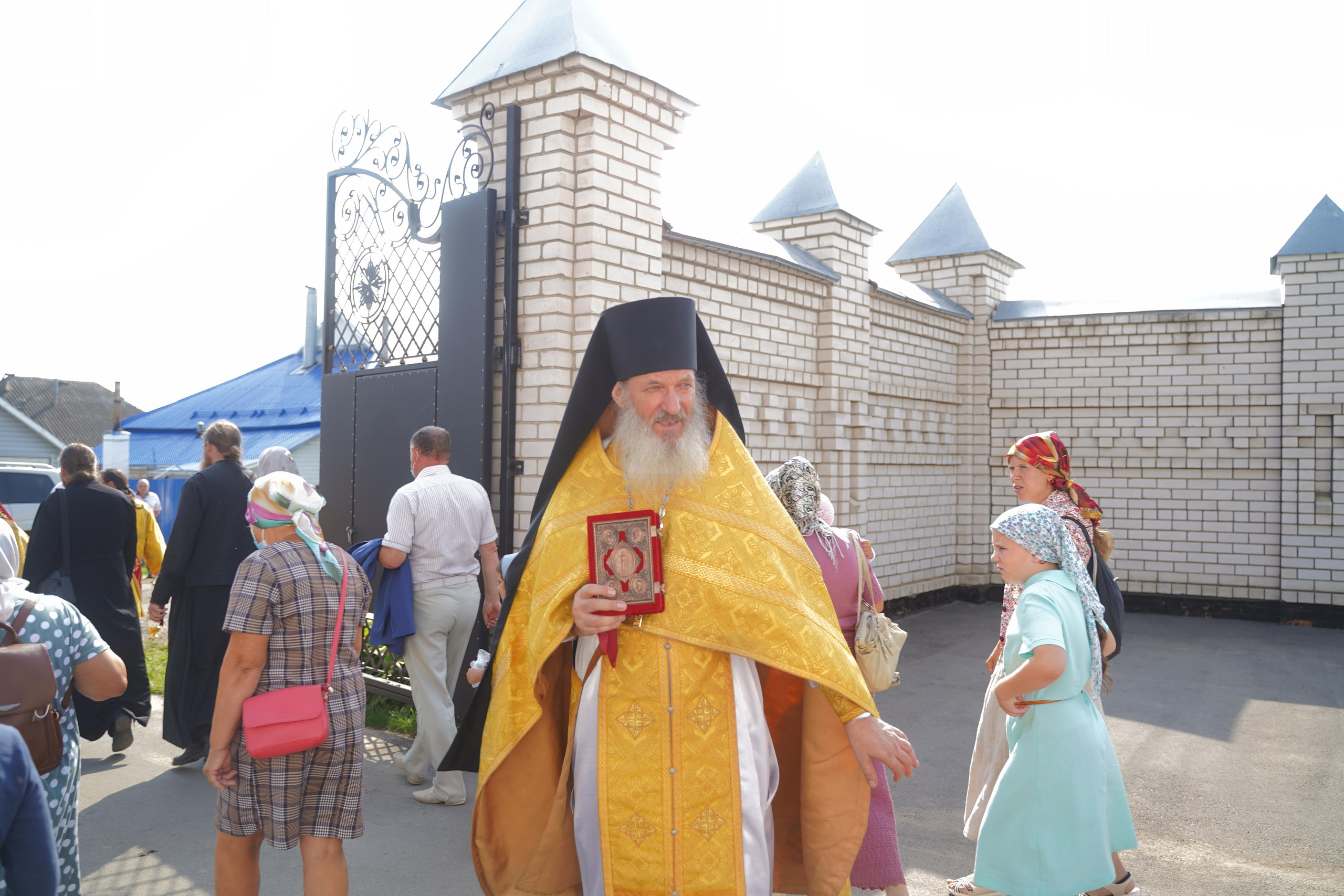 Божественная Литургия. Ульяна Палама: Мир через призму фотокамеры