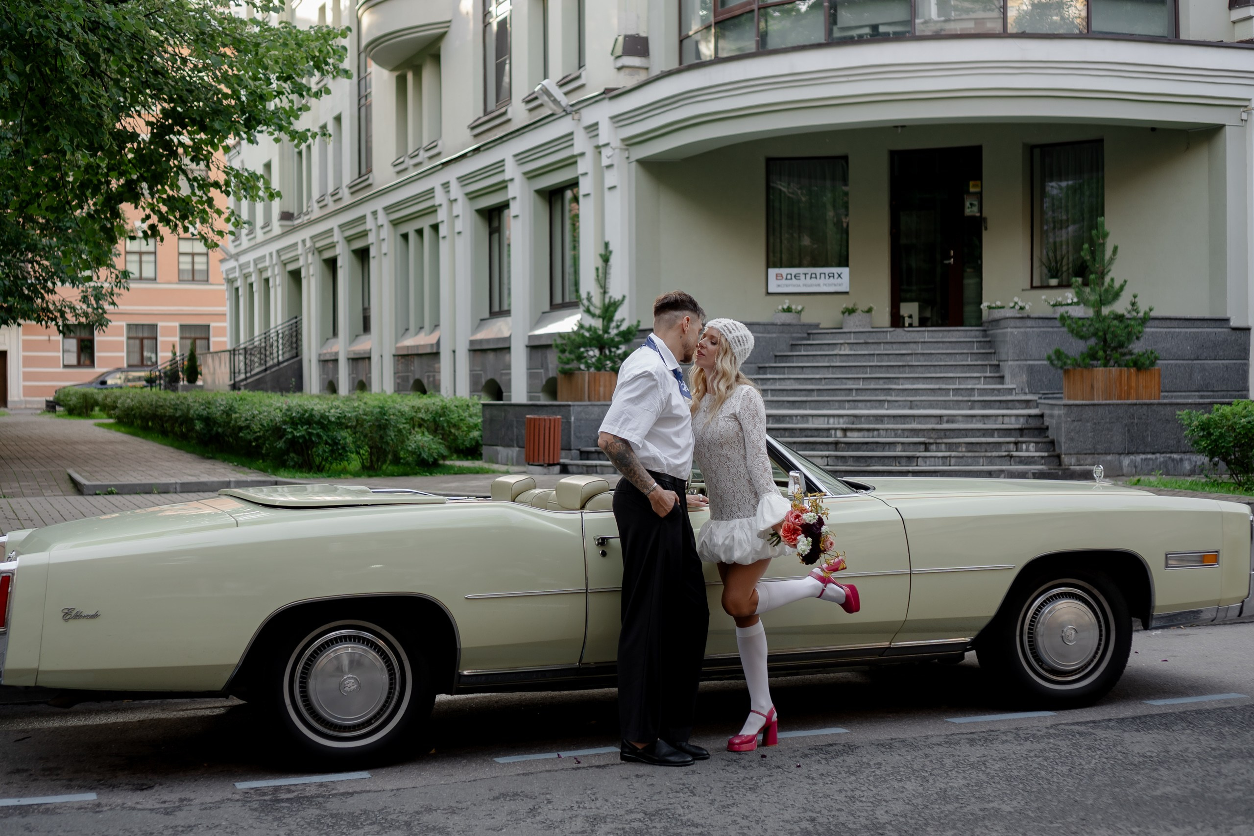 СВАДЕБНАЯ СЬЕМКА С КАБРИОЛЕТОМ В САНТК-ПЕТЕРБУРГЕ НА ПЕТРОГРАДКЕ В ОТЕЛЕ ПАНОРАМИКА. Профессиональный фотограф, Санкт-Петербург — Виктория Богомолова