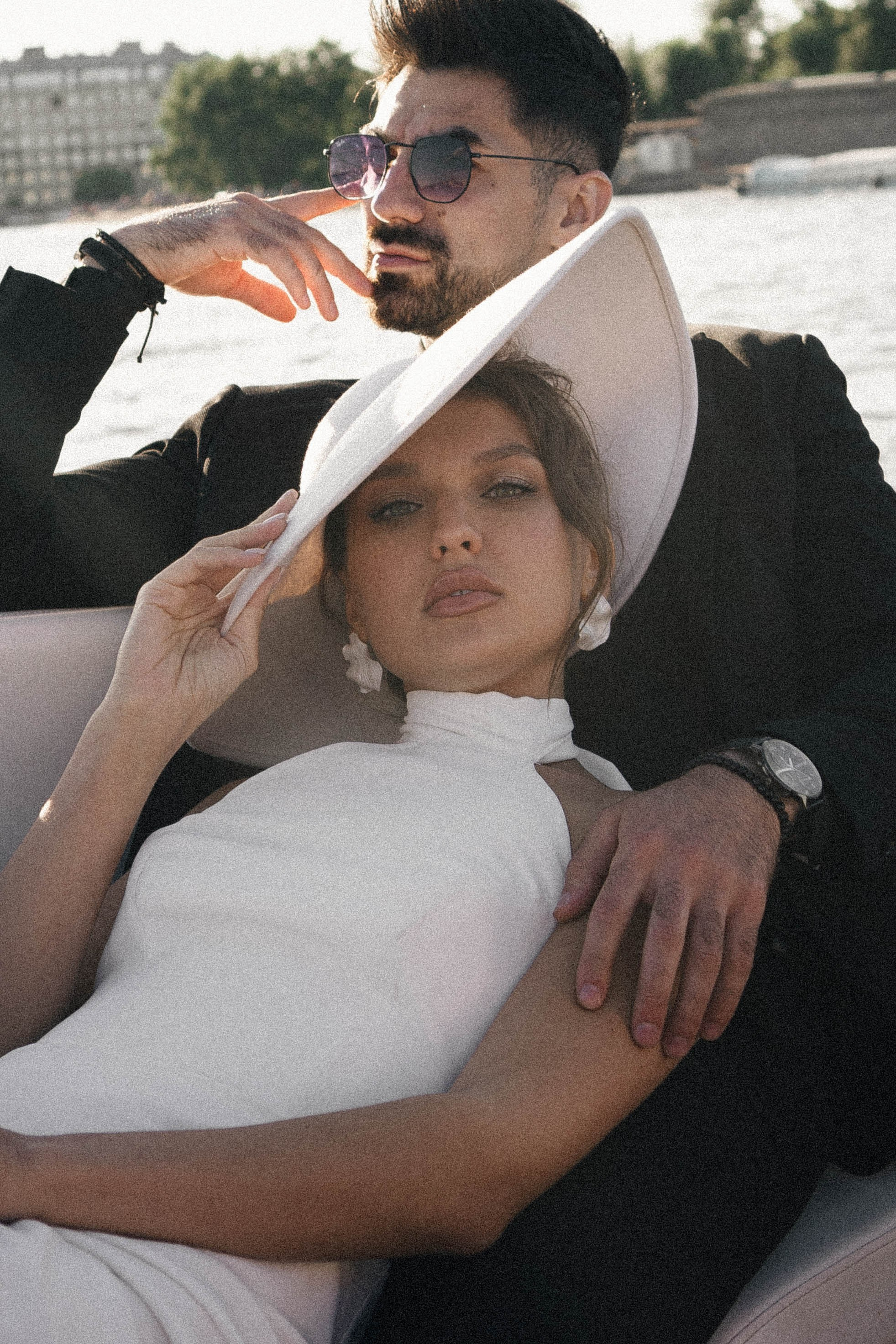 СВАДЕНБНАЯ СЬЕМКА НА КАТЕРЕ ПО КАНАЛАМ САНКТ-ПЕТЕРБУРГА И В АКВАТОРИИ НЕВЫ. Профессиональный фотограф, Санкт-Петербург — Виктория Богомолова