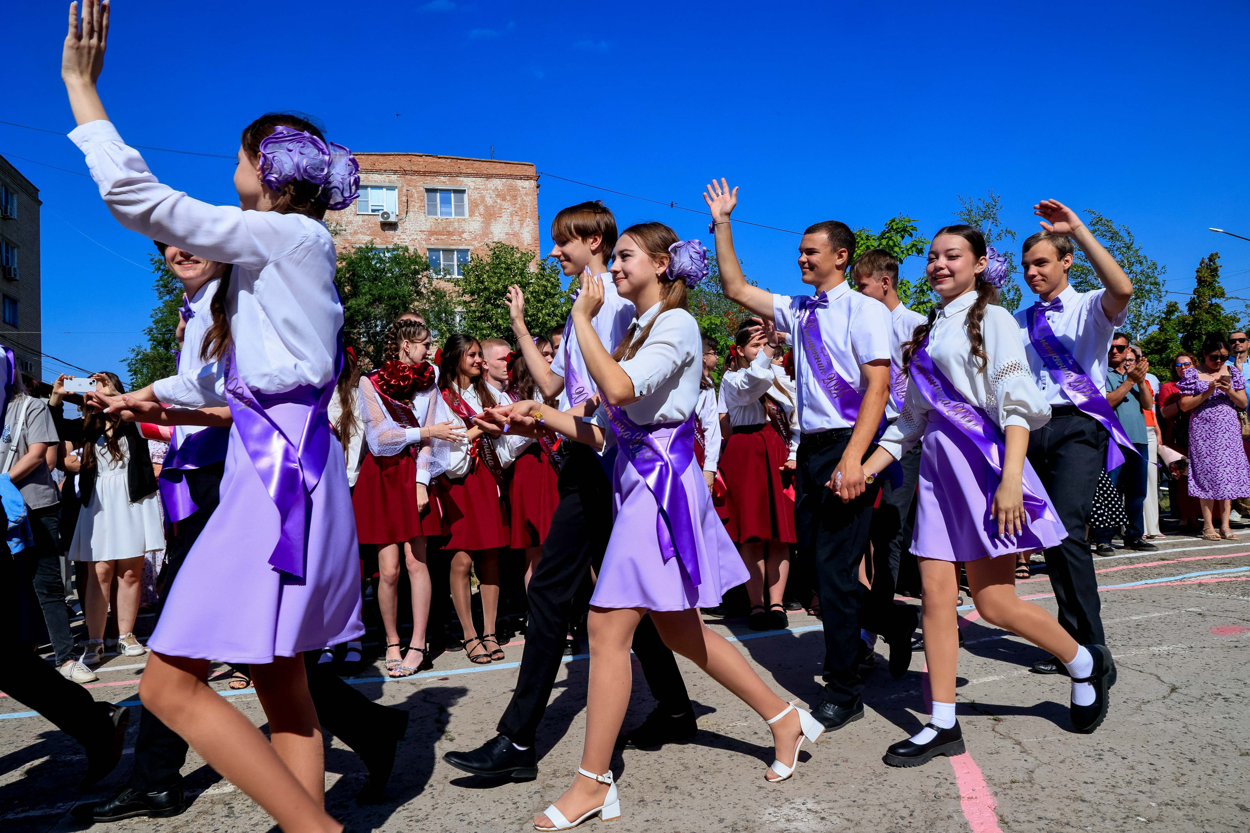 ШКОЛА ПОСЛЕДНИЙ ЗВОНОК. Свадебный фотограф — видеограф в г. Астрахань Екатерина Юмашева