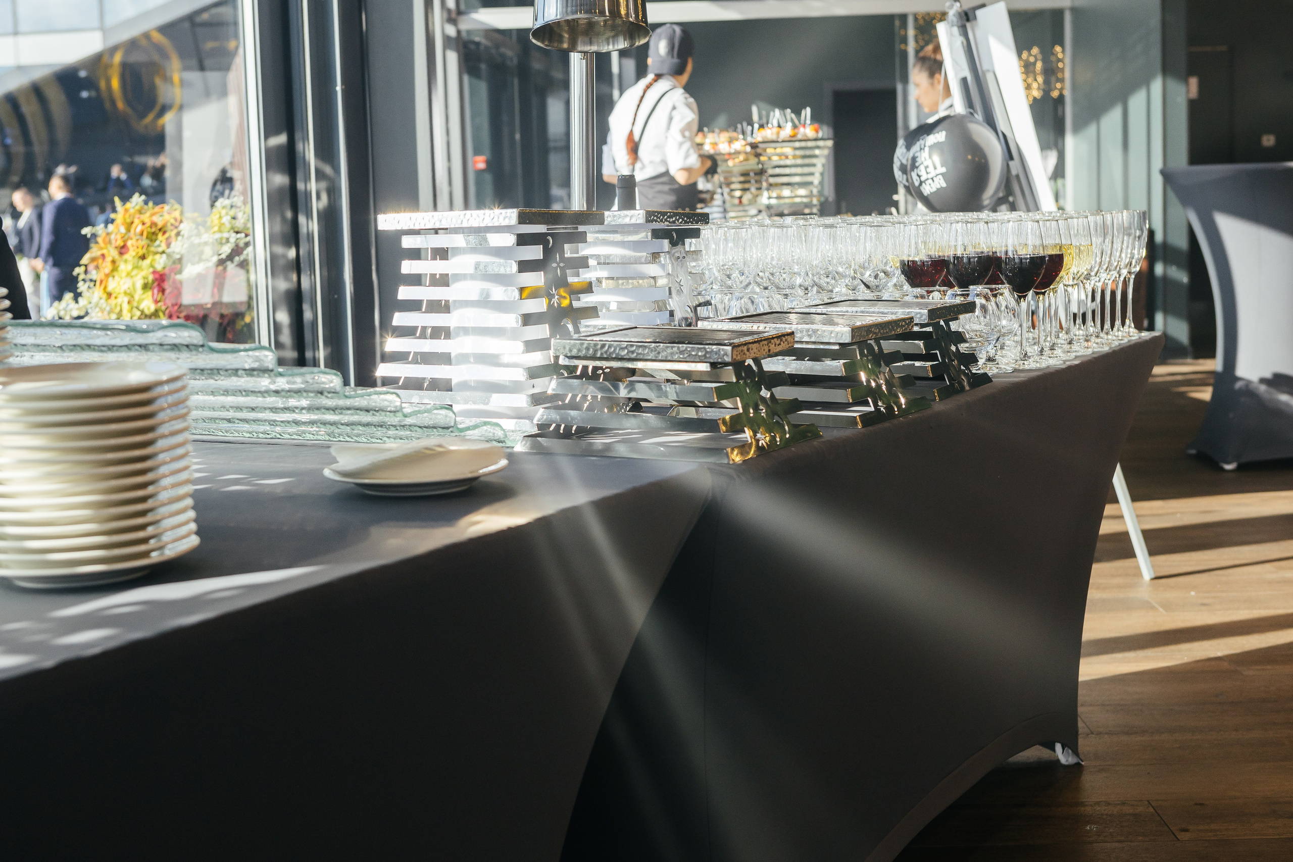 Снимал репортаж для «Газпром нефть», Газстройпром, Росатом, ОЗОН, Мегафон, ВТБ, Т-Банк, Unilever, Материа Медика Холдинг. Фотограф Serg-Epic — Сергей Клепиков