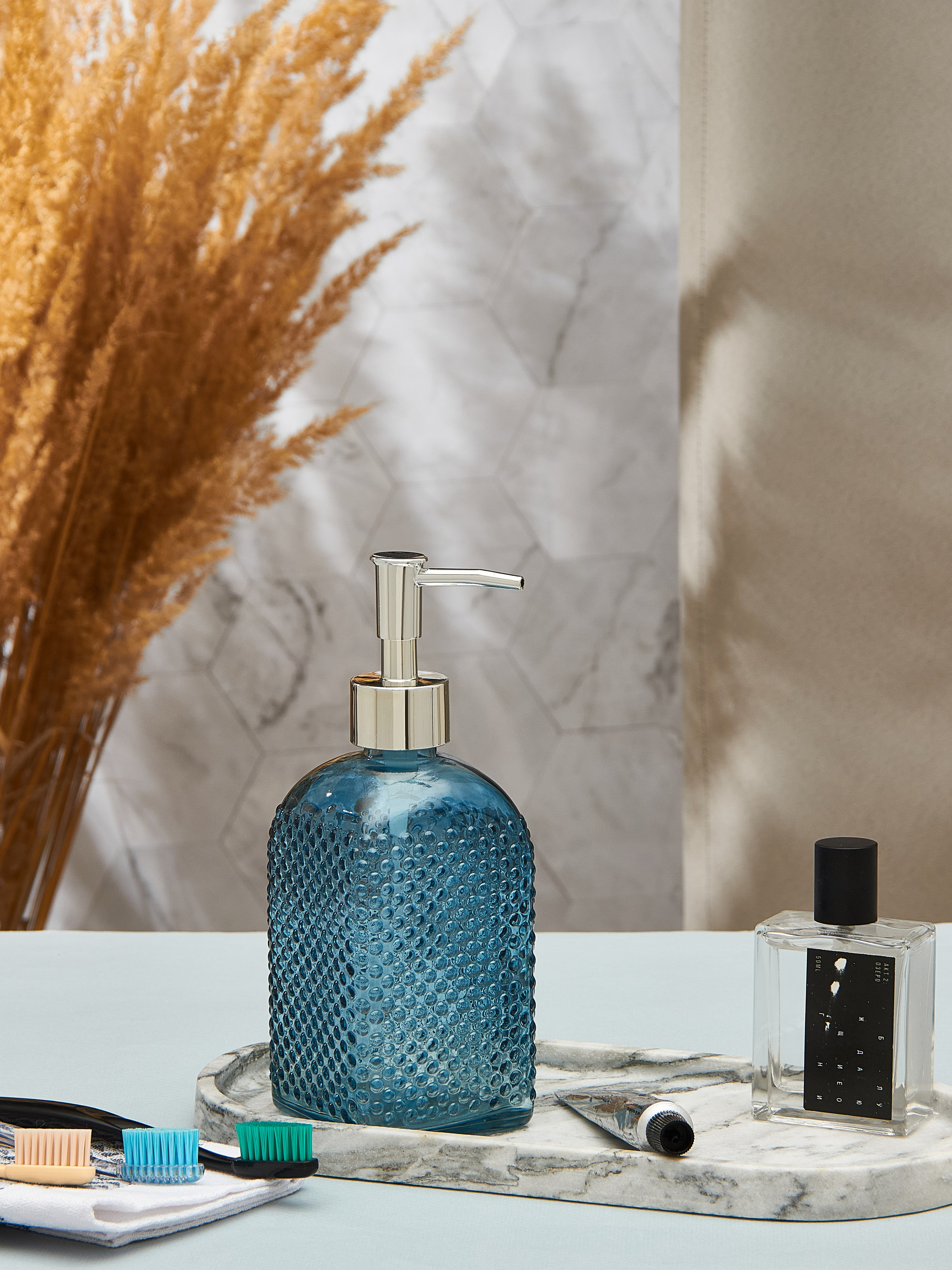 Product. Ретушер Алексей Захарьин