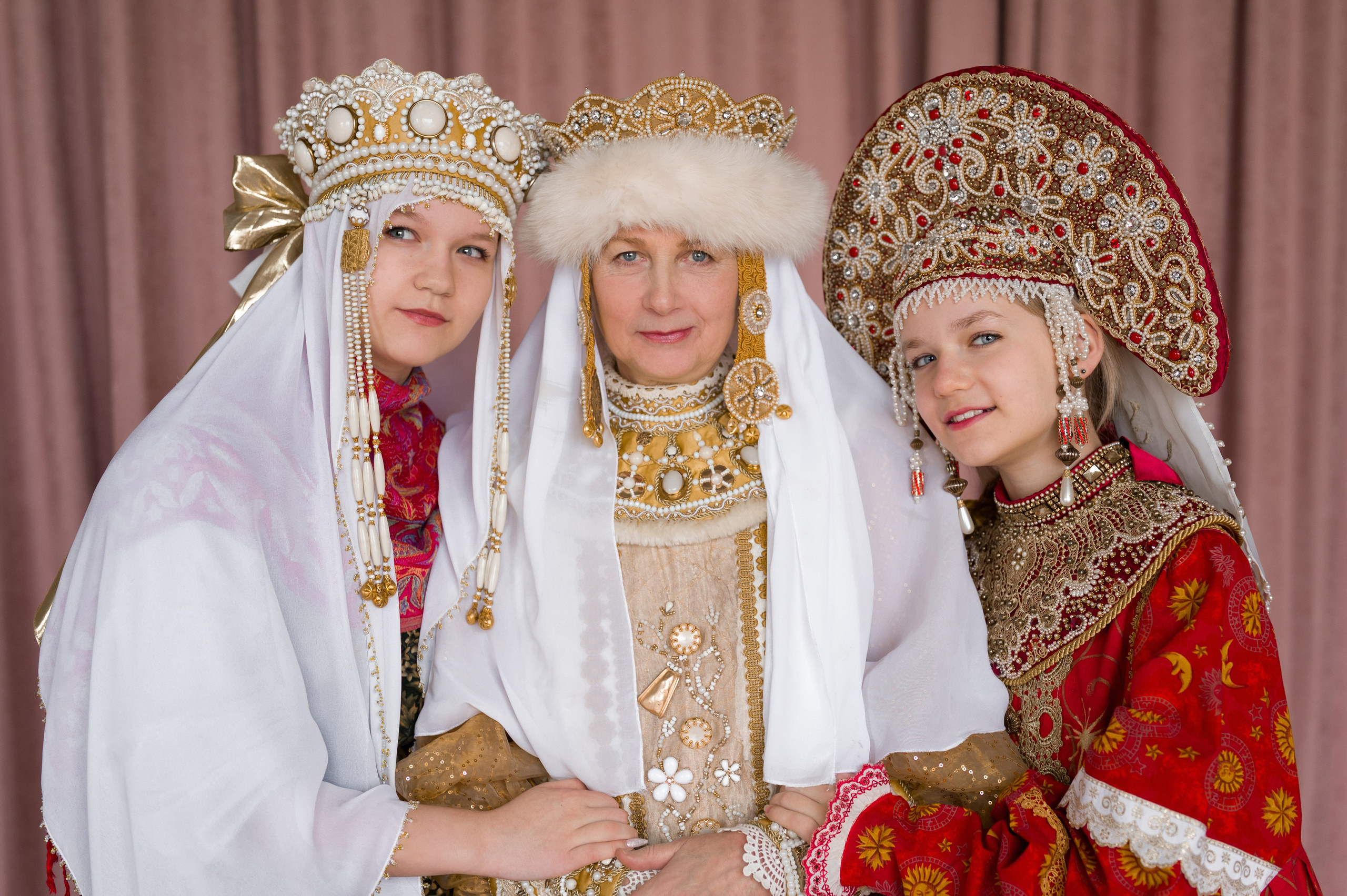 Фотосессия в русском народном костюме. Фотограф Юлия Кондратьева