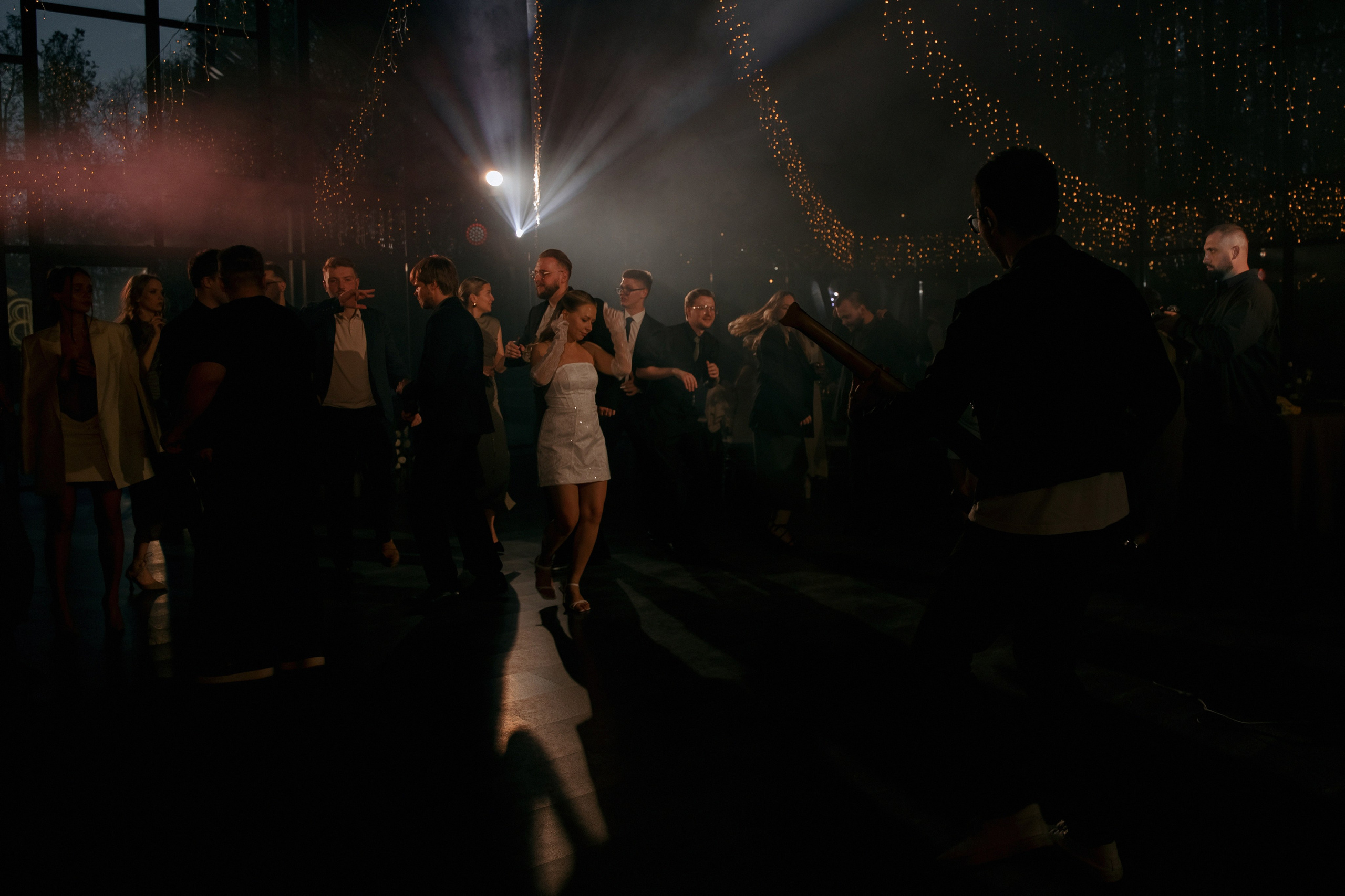 ЛЕС Event House выездная регистрация и свадебный банкет на площадке ЛЕС. Свадебный фотограф Москва