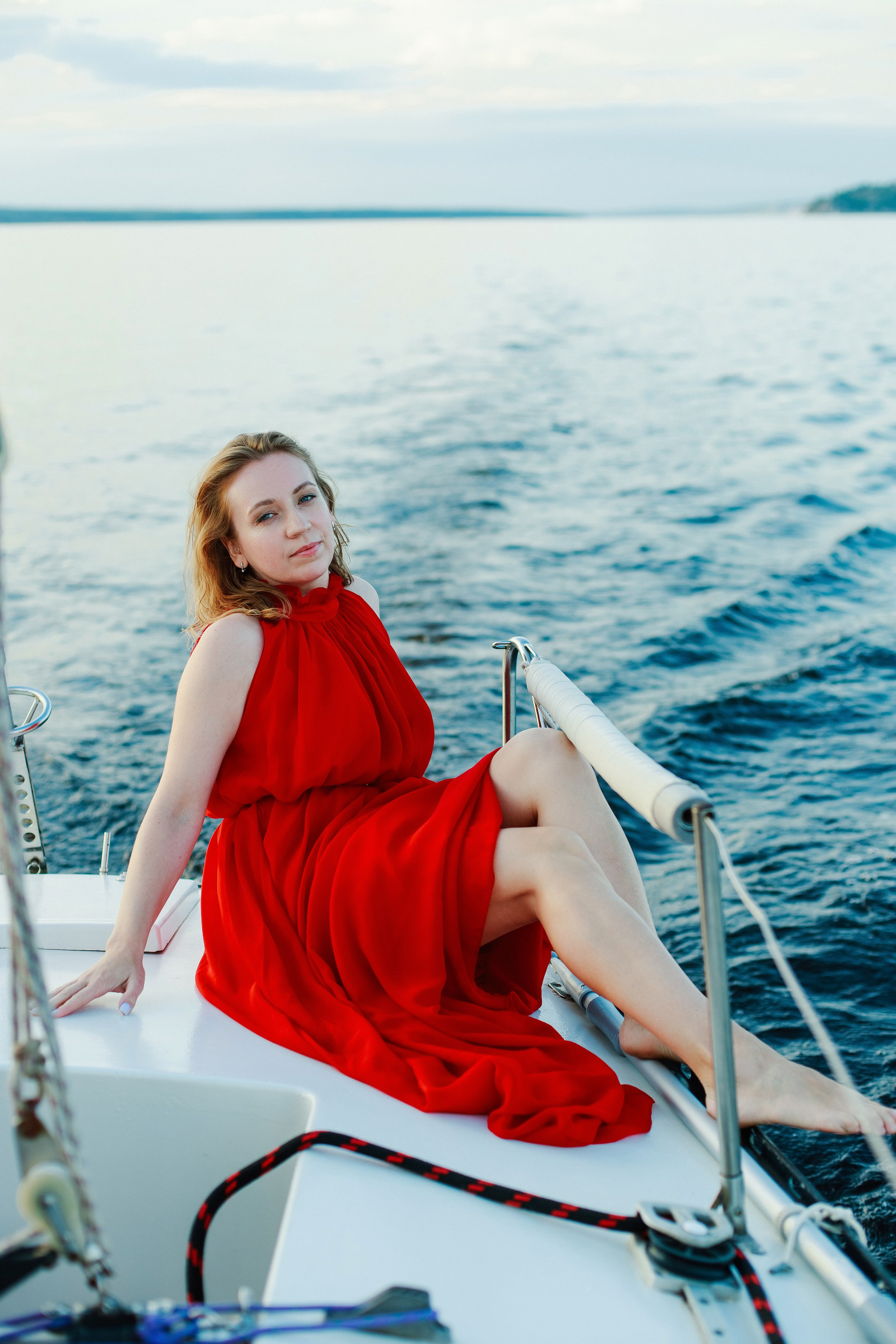 Фотосессия на яхте. Контентный фотограф в Перми Натали Кытманова