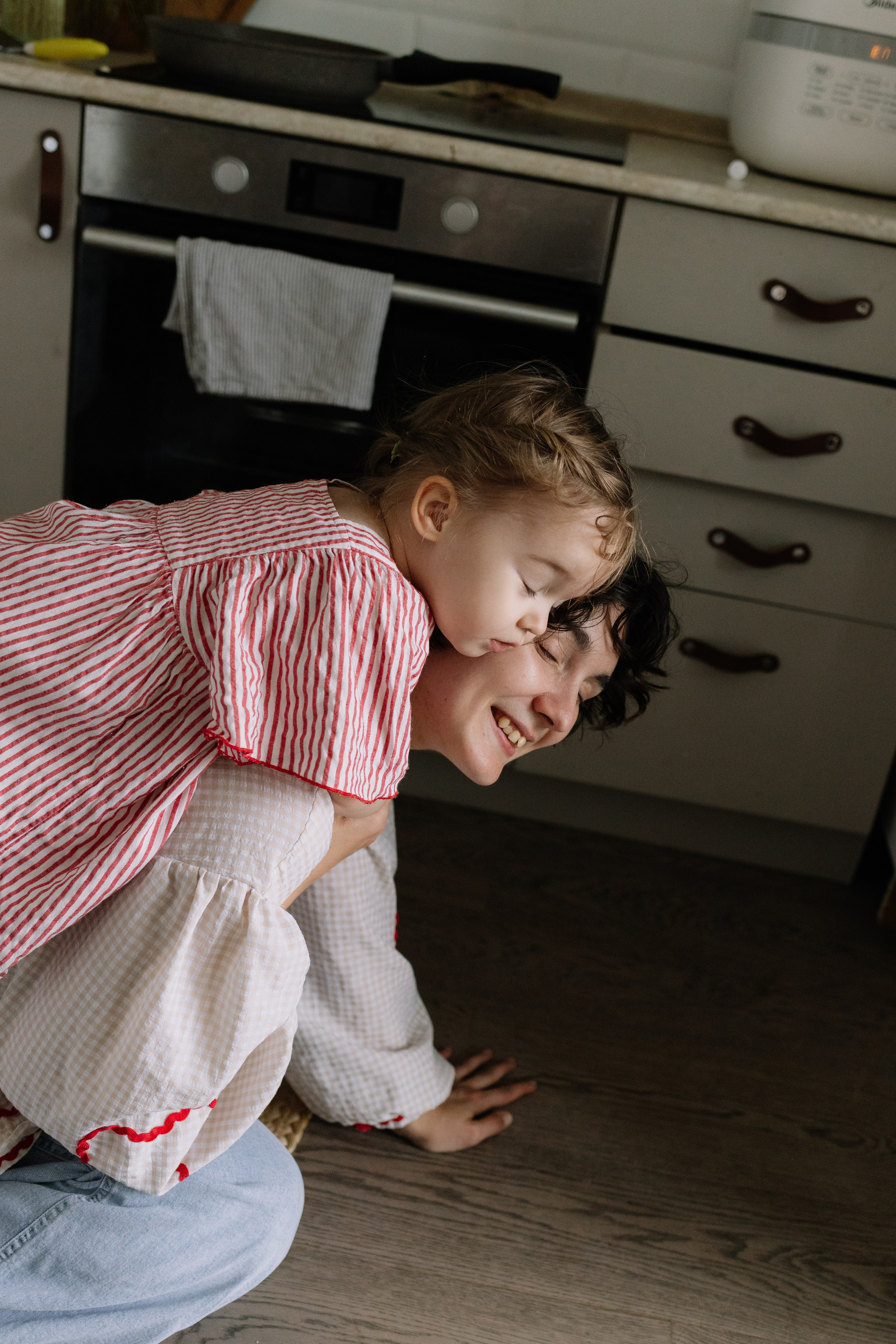 Женя и Алиса. Домашняя история. Портретный и семейный фотограф