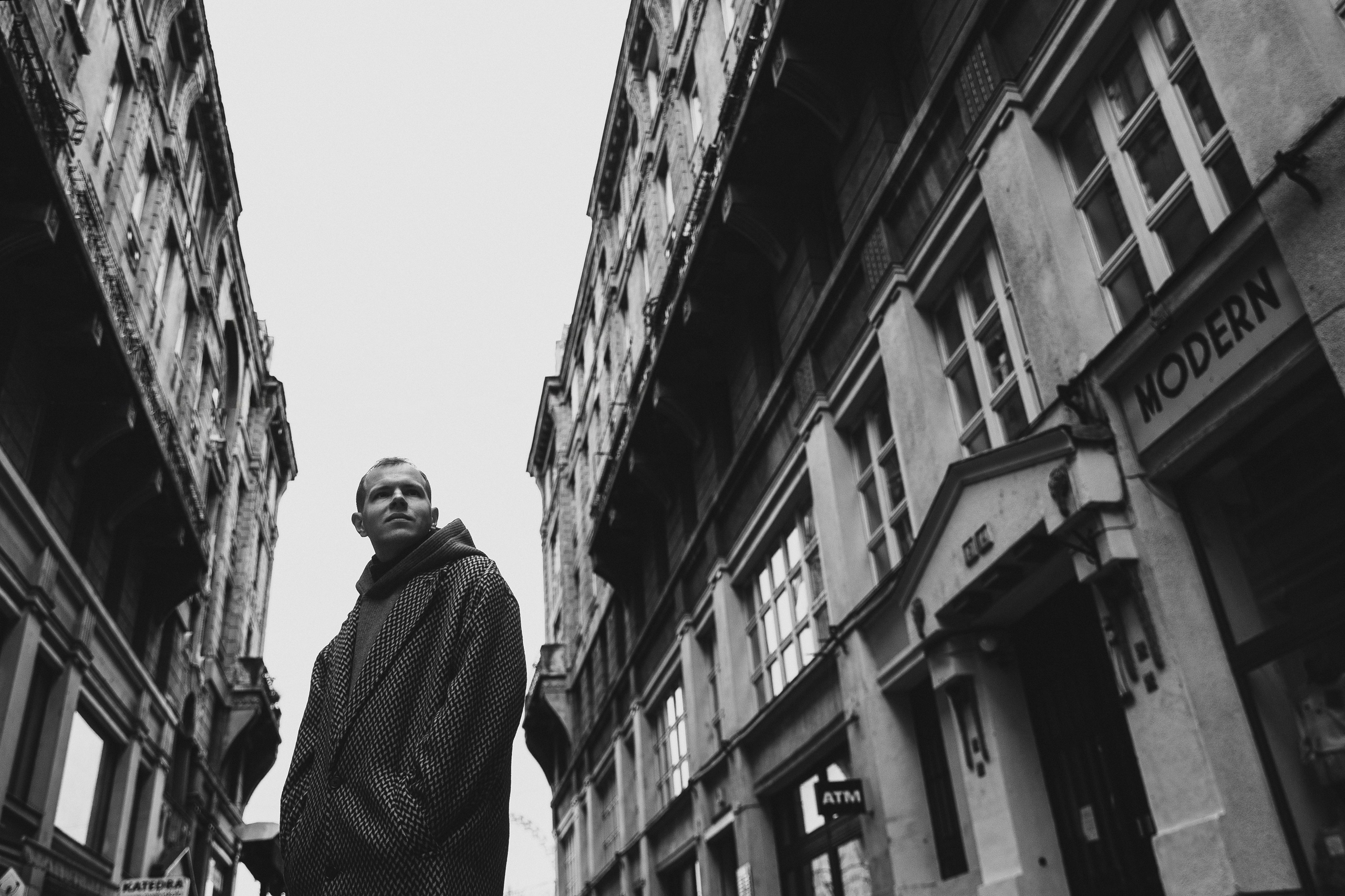 Photographer in Budapest  — Yura Knyazev