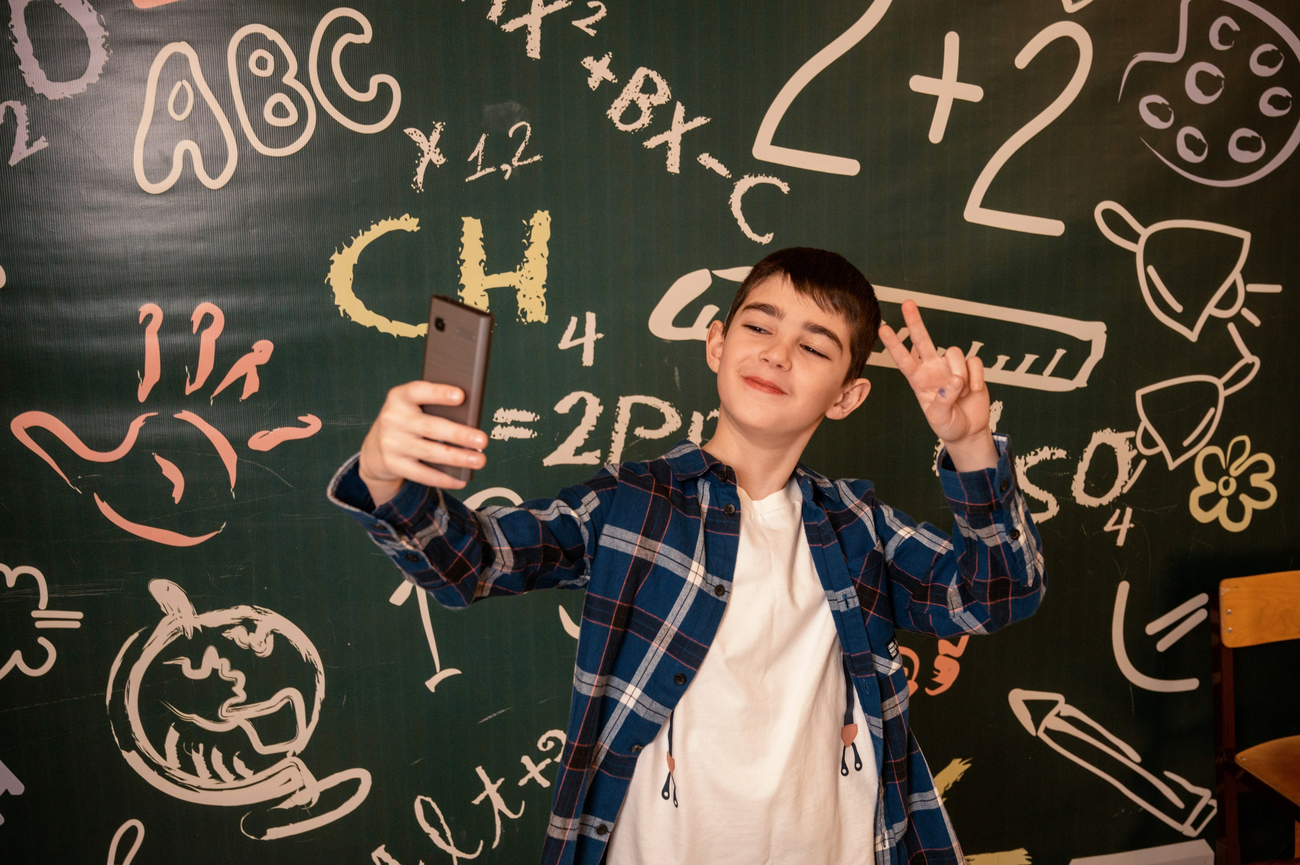 Фотографии выпускников младшей школы Гимназия 2. Детский фотограф. «Ожившие» фото, г. Нижневартовск