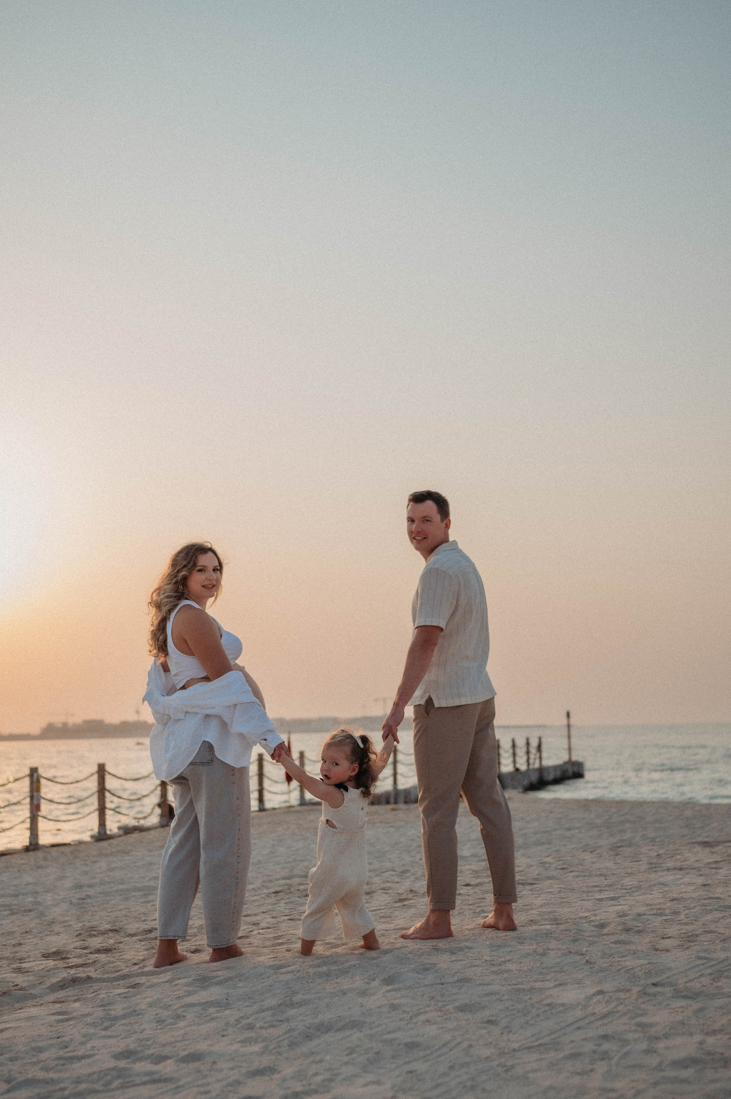 Алена, Ваня и Яночка на пляже. Семейный фотограф в Дубае и Москве Ольга Белотуркина