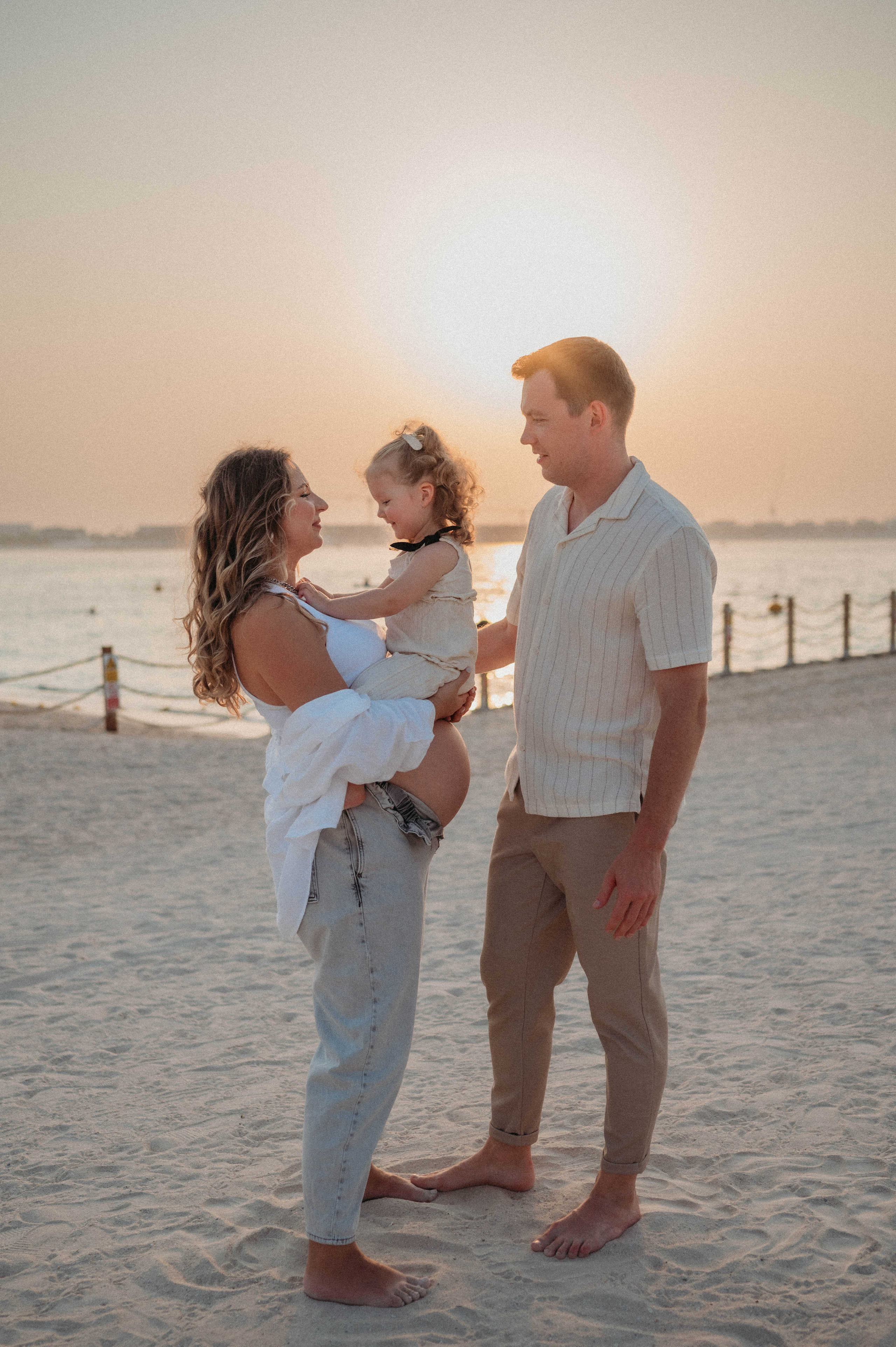 Алена, Ваня и Яночка на пляже. Семейный фотограф в Дубае и Москве Ольга Белотуркина